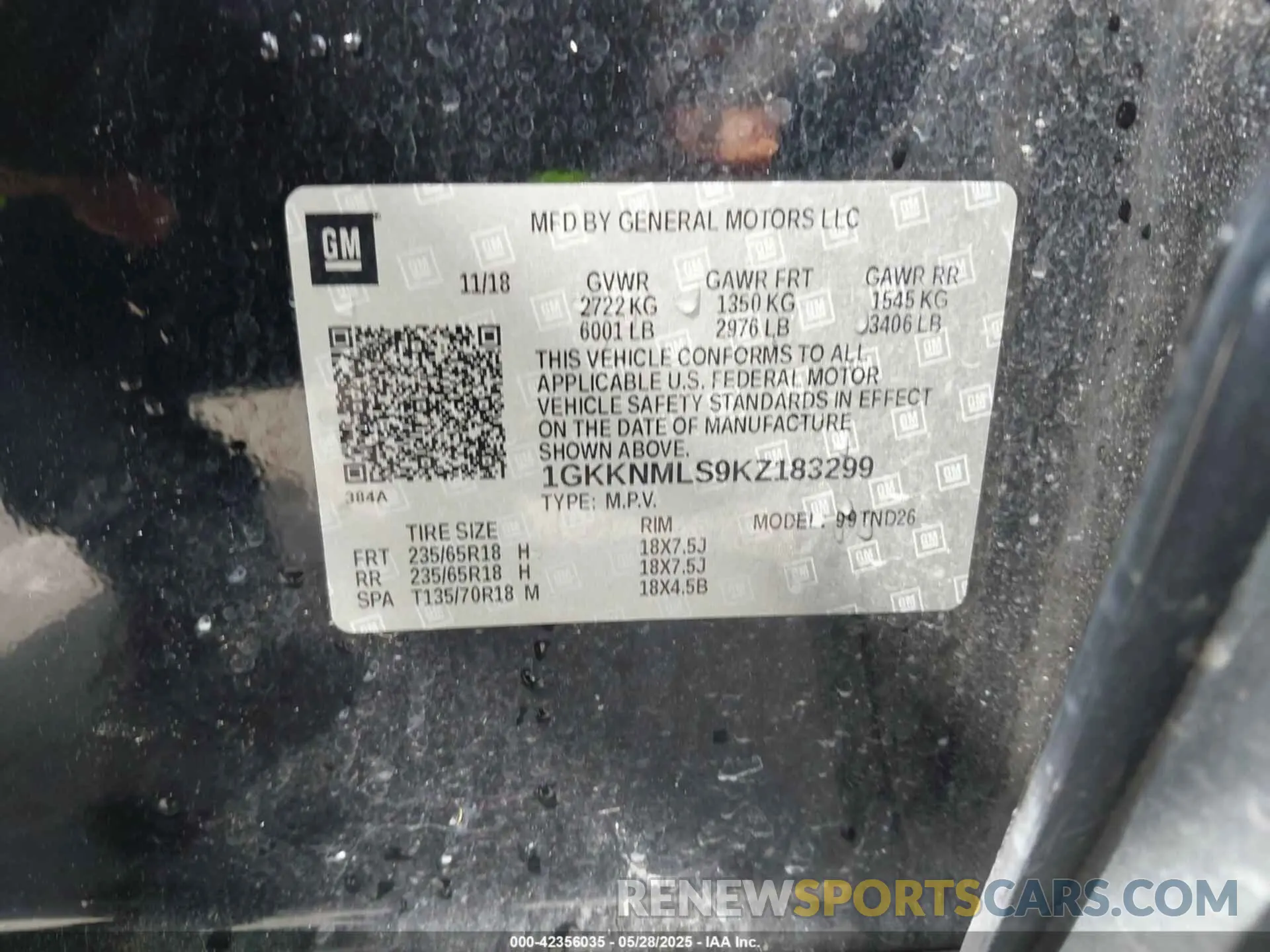 9 Photograph of a damaged car 1GKKNMLS9KZ183299 GMC ACADIA 2019