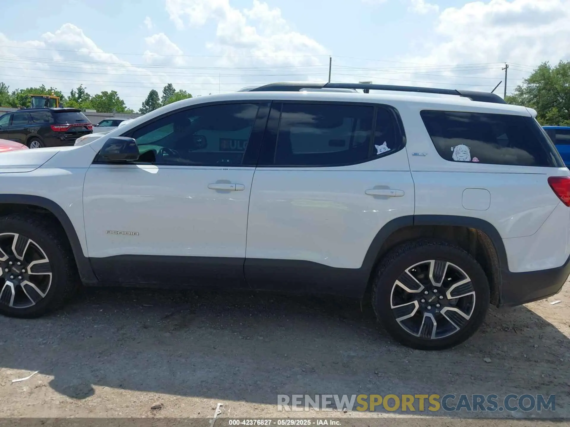 15 Photograph of a damaged car 1GKKNMLS9KZ254338 GMC ACADIA 2019