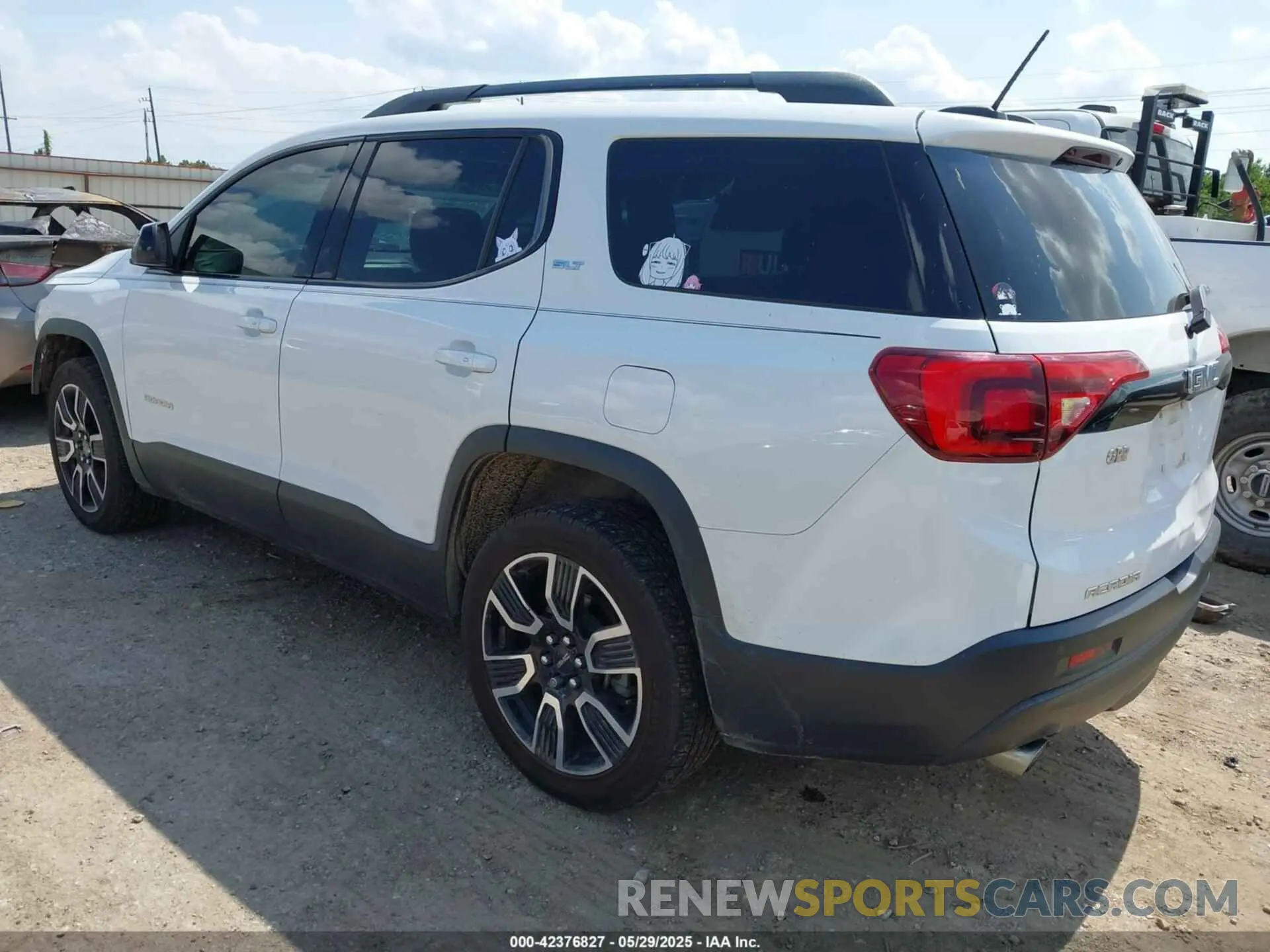 3 Photograph of a damaged car 1GKKNMLS9KZ254338 GMC ACADIA 2019