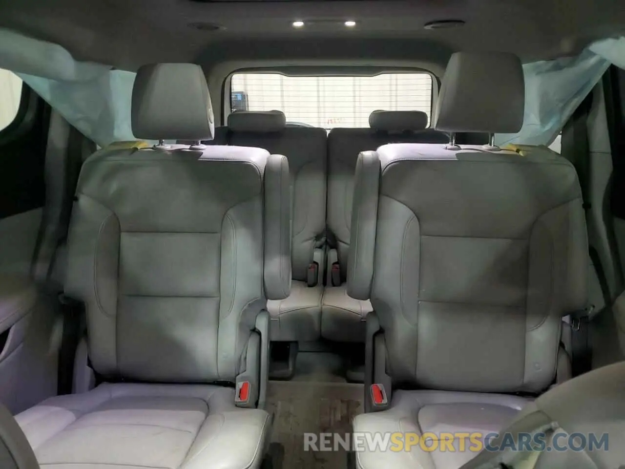 10 Photograph of a damaged car 1GKKNMLSXKZ118705 GMC ACADIA 2019