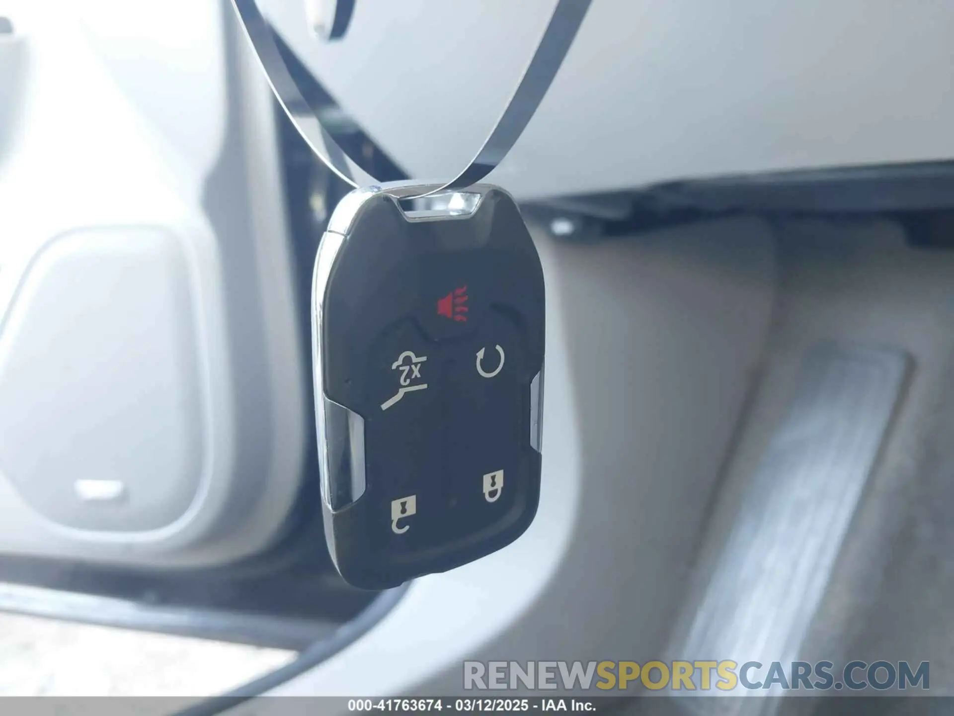 11 Photograph of a damaged car 1GKKNMLSXKZ175227 GMC ACADIA 2019
