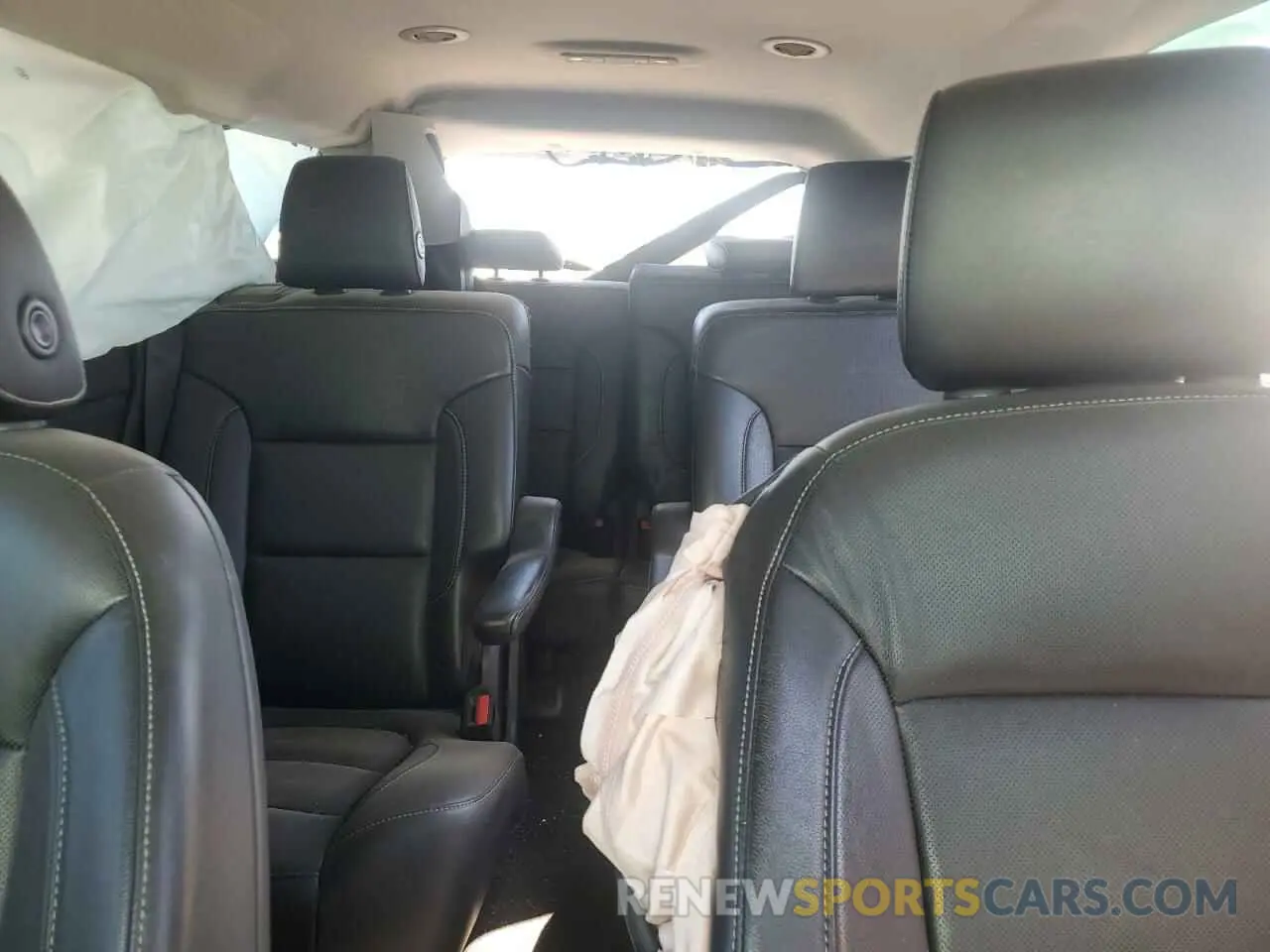 10 Photograph of a damaged car 1GKKNMLSXKZ183313 GMC ACADIA 2019