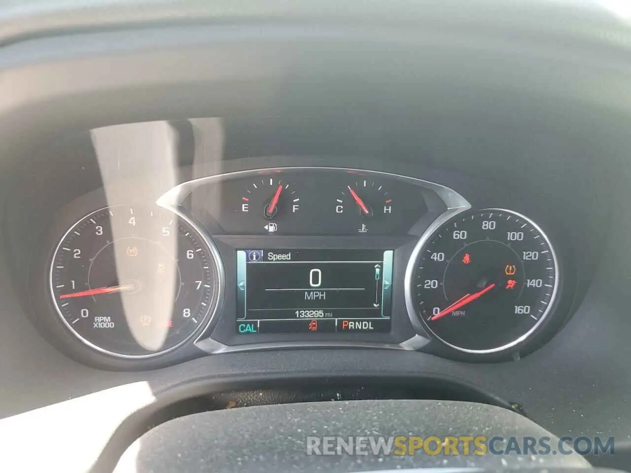 9 Photograph of a damaged car 1GKKNMLSXKZ183313 GMC ACADIA 2019
