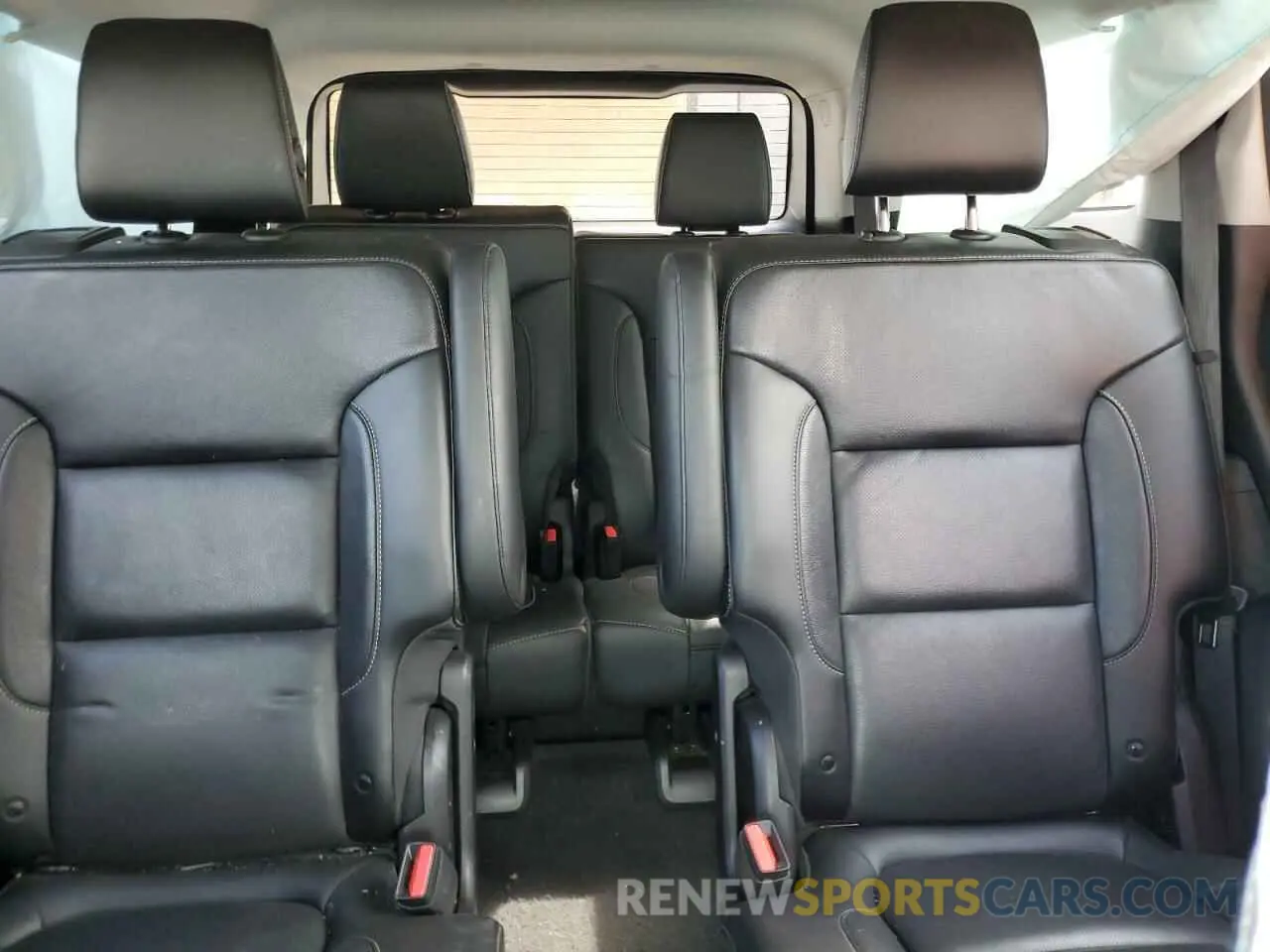 10 Photograph of a damaged car 1GKKNMLSXKZ204984 GMC ACADIA 2019