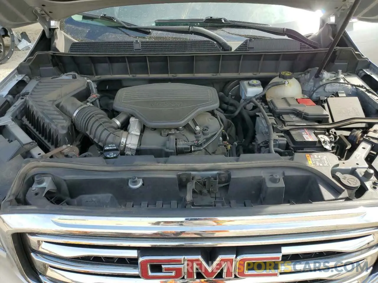 12 Photograph of a damaged car 1GKKNMLSXKZ204984 GMC ACADIA 2019