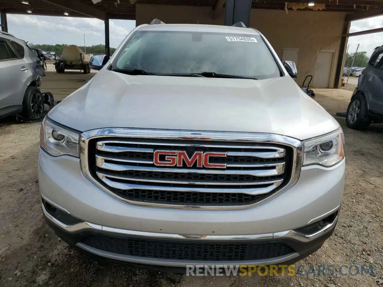 5 Photograph of a damaged car 1GKKNMLSXKZ204984 GMC ACADIA 2019