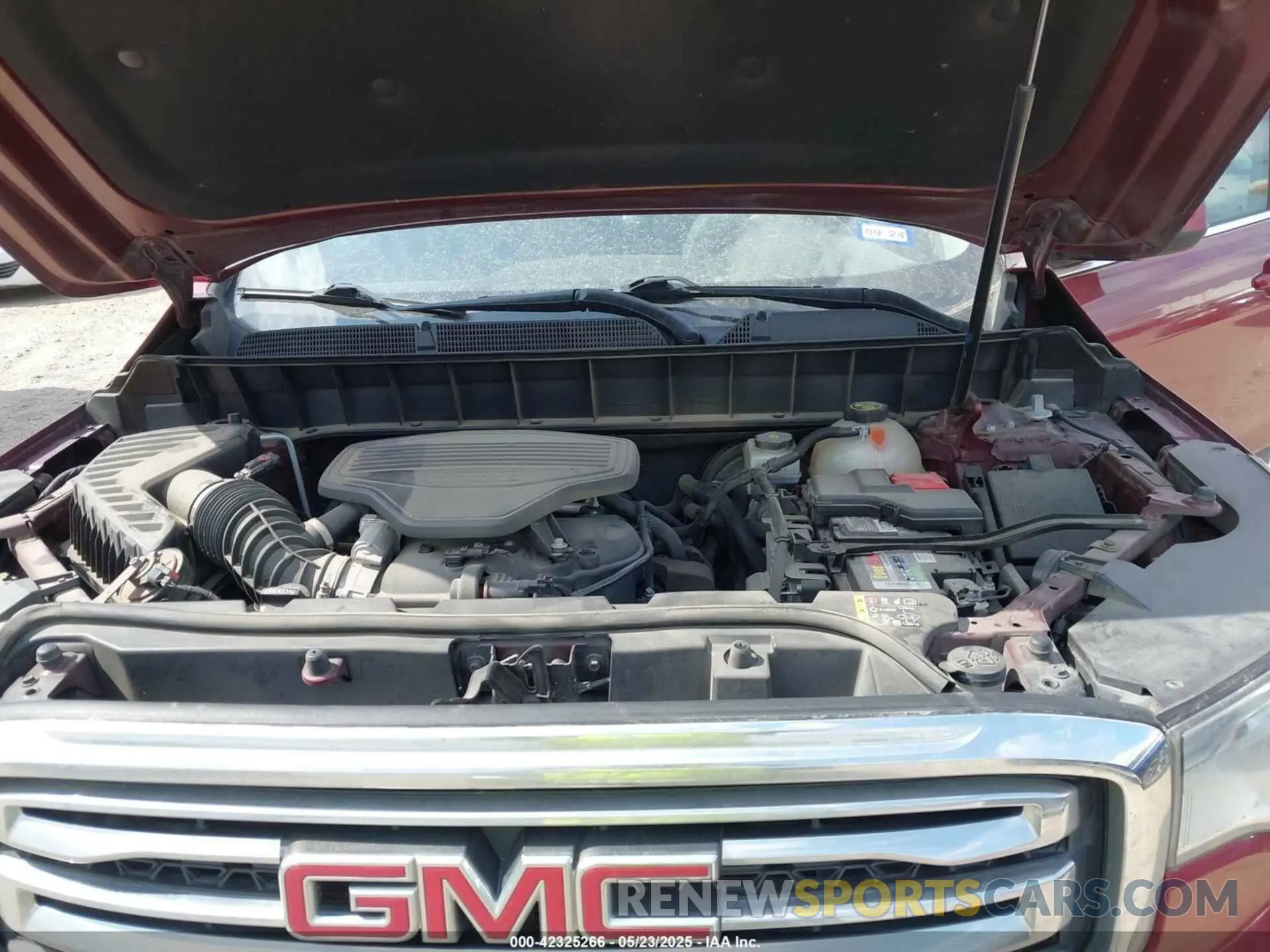 10 Photograph of a damaged car 1GKKNNLS2KZ198975 GMC ACADIA 2019