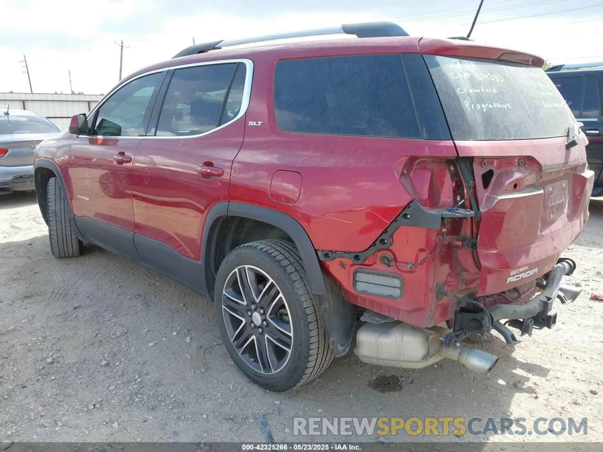 3 Photograph of a damaged car 1GKKNNLS2KZ198975 GMC ACADIA 2019