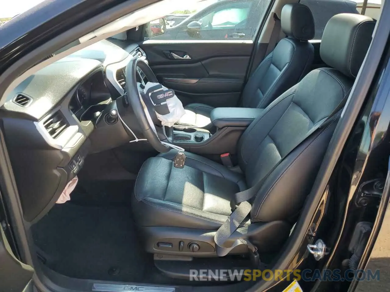 7 Photograph of a damaged car 1GKKNNLS6KZ114267 GMC ACADIA 2019