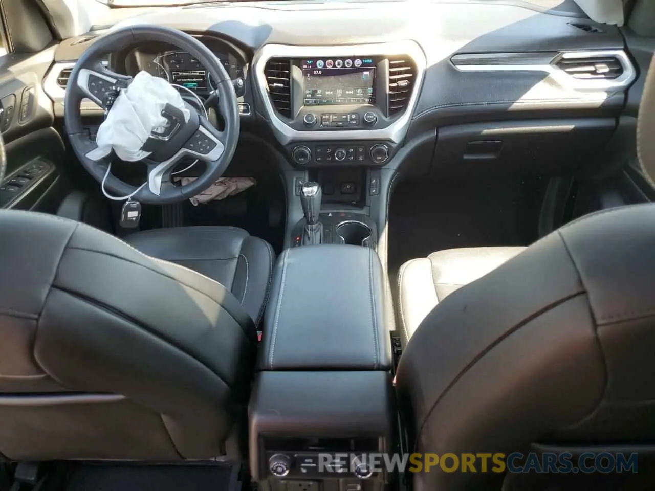 8 Photograph of a damaged car 1GKKNNLS6KZ114267 GMC ACADIA 2019