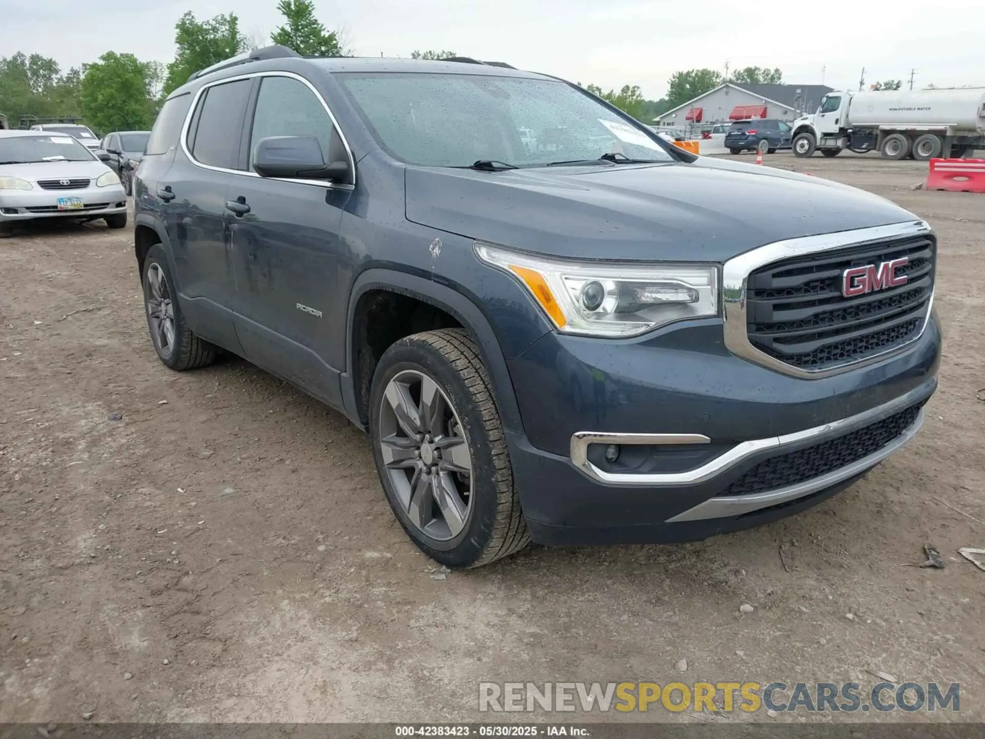 1 Photograph of a damaged car 1GKKNNLSXKZ283014 GMC ACADIA 2019
