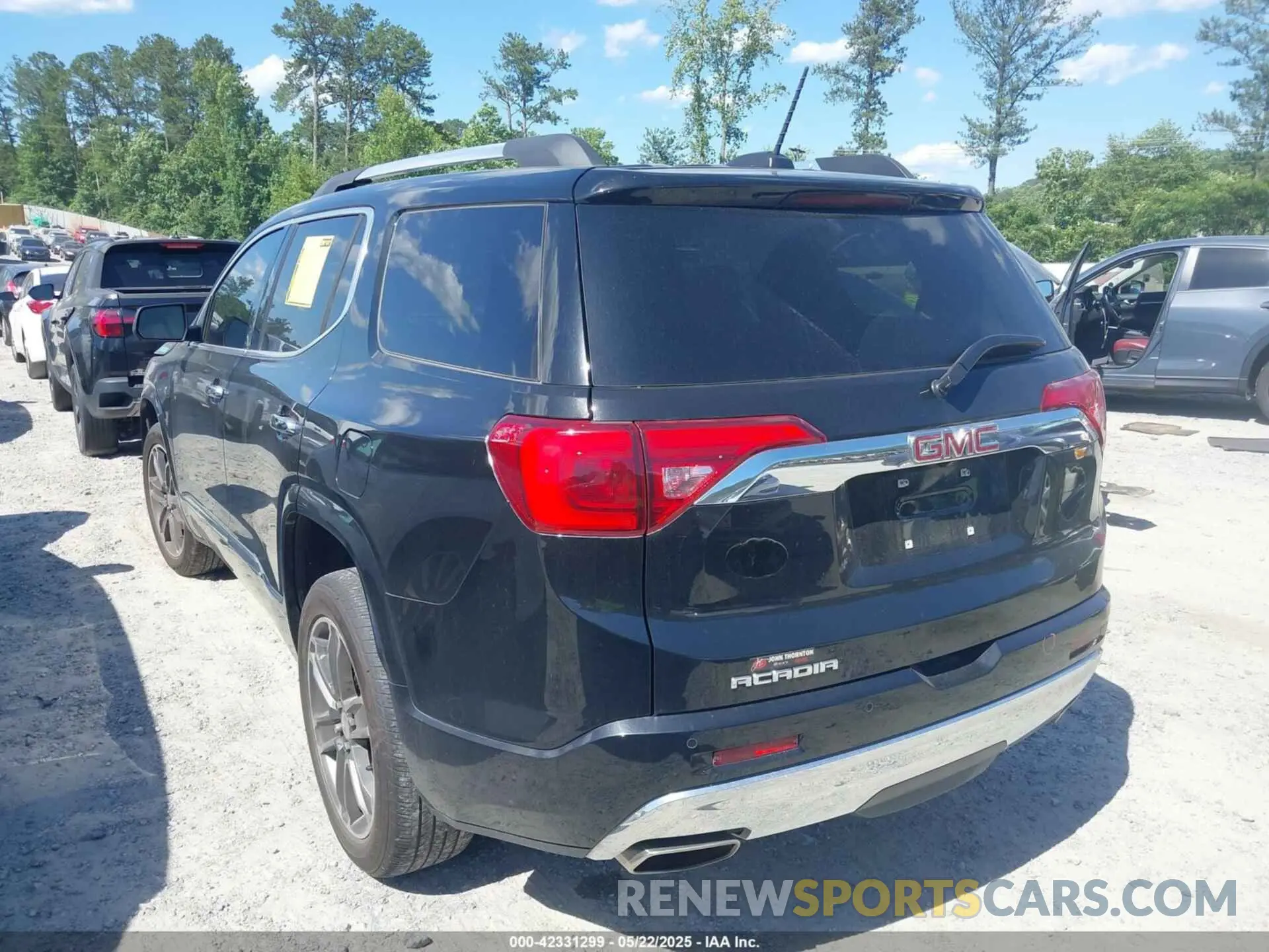 3 Photograph of a damaged car 1GKKNPLS3KZ296456 GMC ACADIA 2019