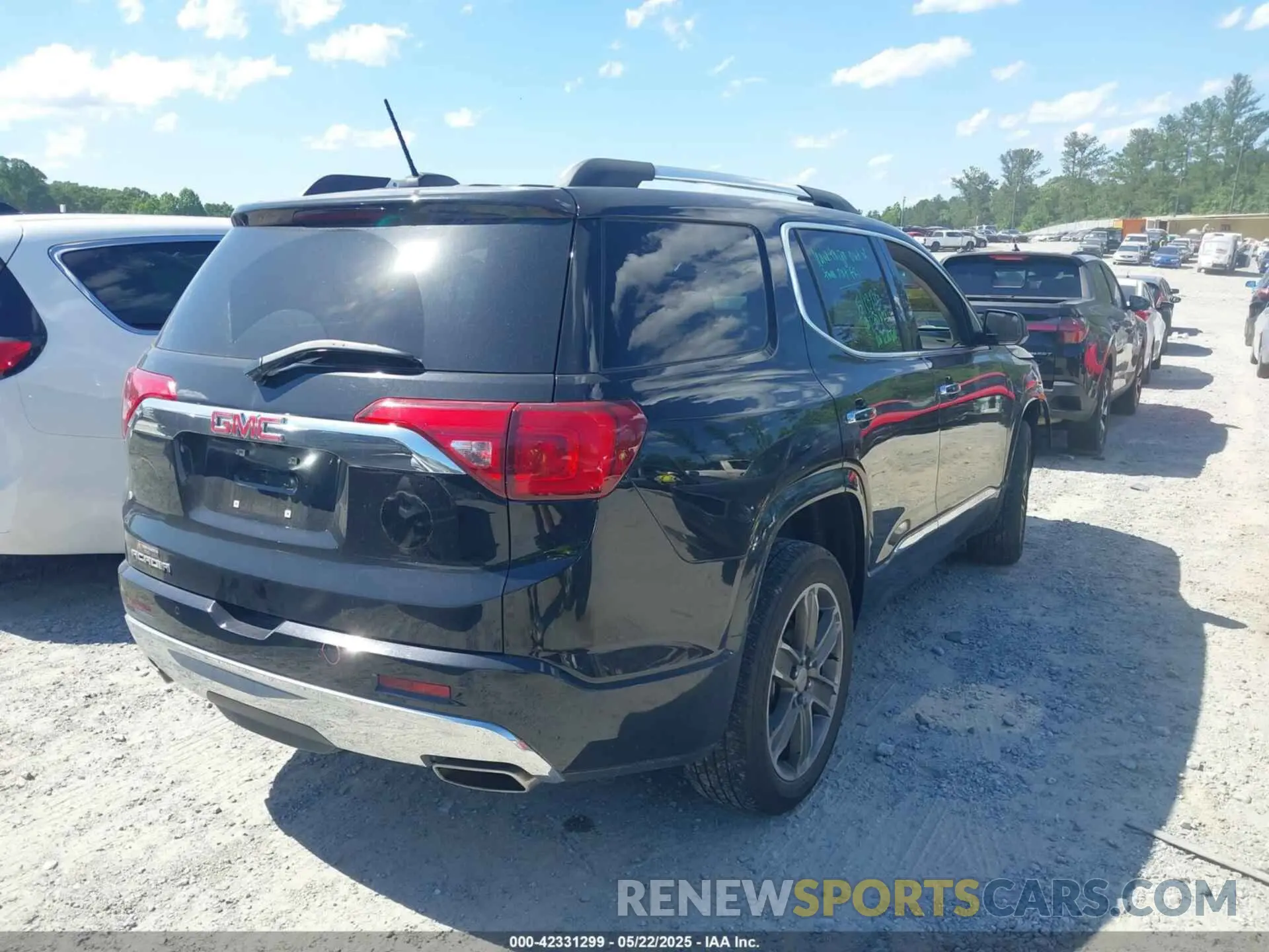 4 Photograph of a damaged car 1GKKNPLS3KZ296456 GMC ACADIA 2019