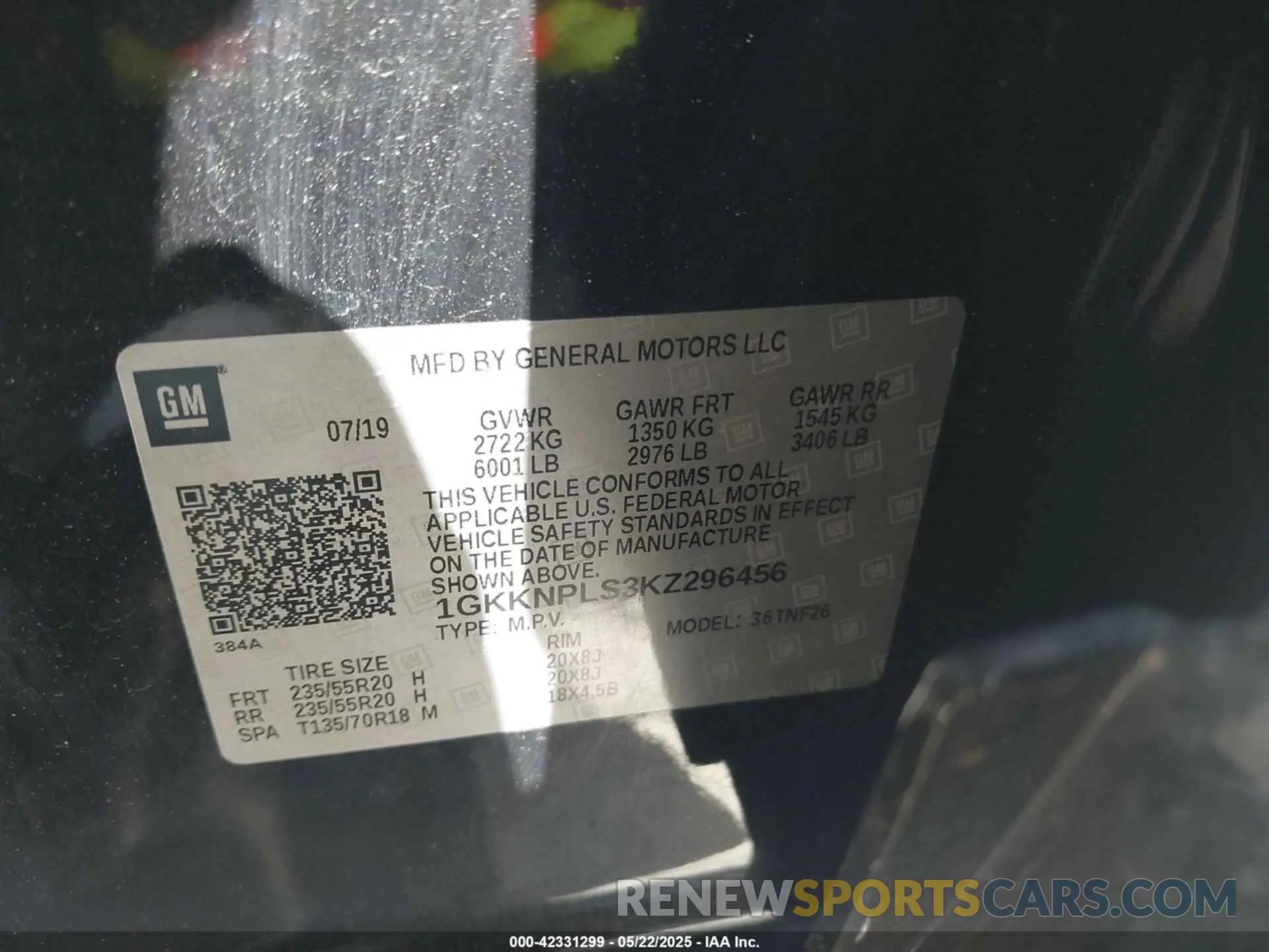 9 Photograph of a damaged car 1GKKNPLS3KZ296456 GMC ACADIA 2019