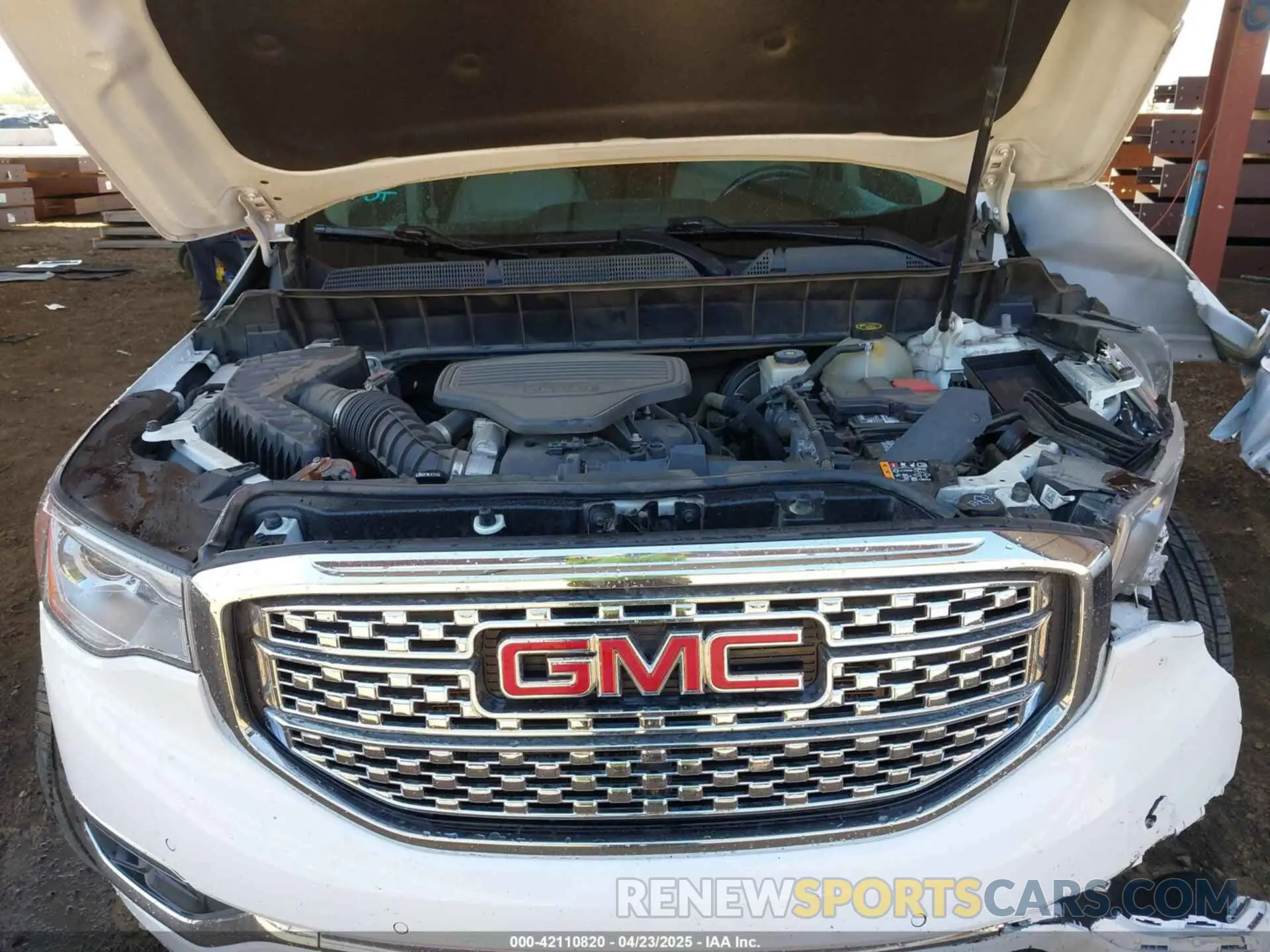 10 Photograph of a damaged car 1GKKNPLS4KZ185995 GMC ACADIA 2019