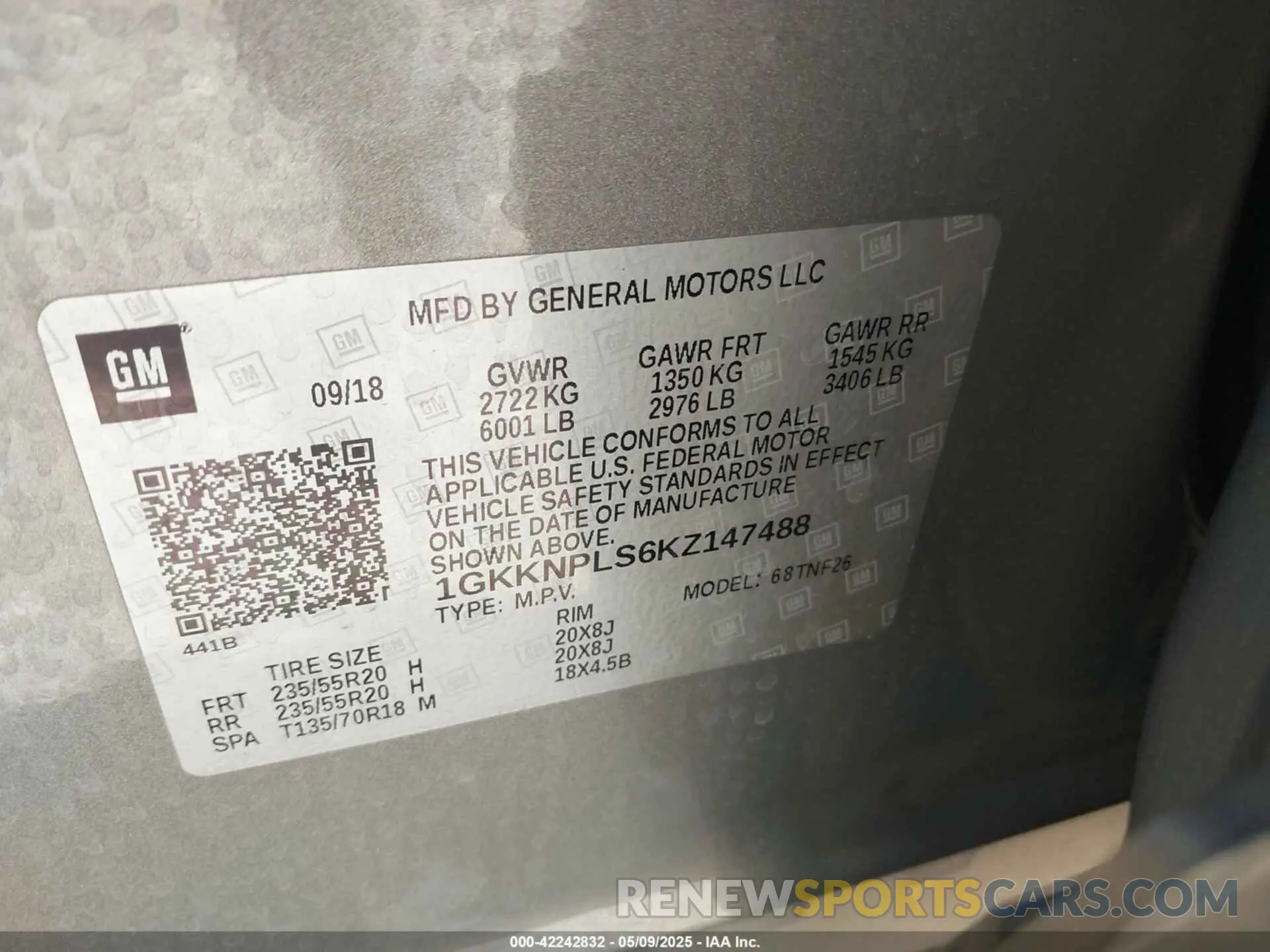 9 Photograph of a damaged car 1GKKNPLS6KZ147488 GMC ACADIA 2019