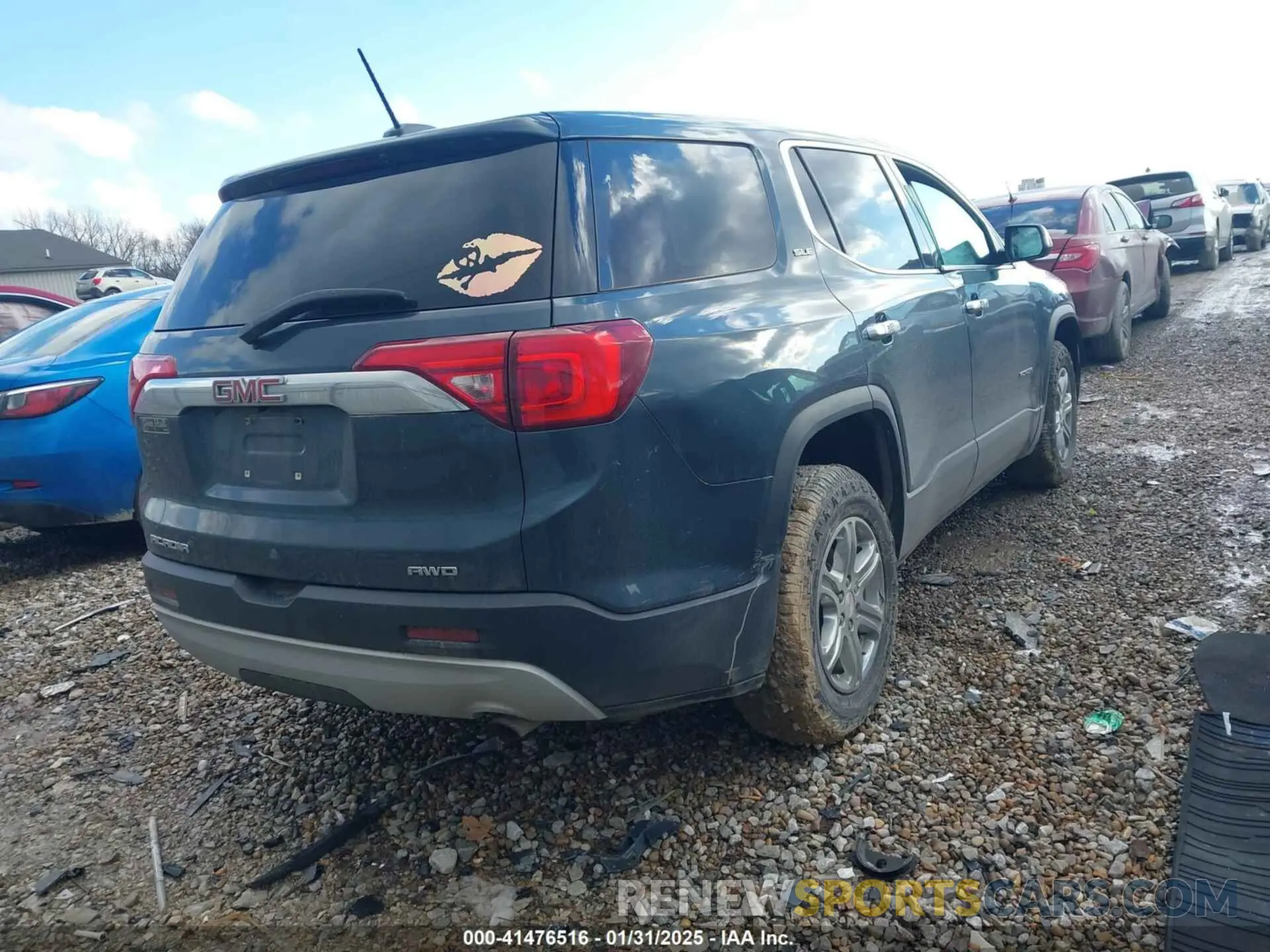 4 Photograph of a damaged car 1GKKNRLA0KZ192378 GMC ACADIA 2019