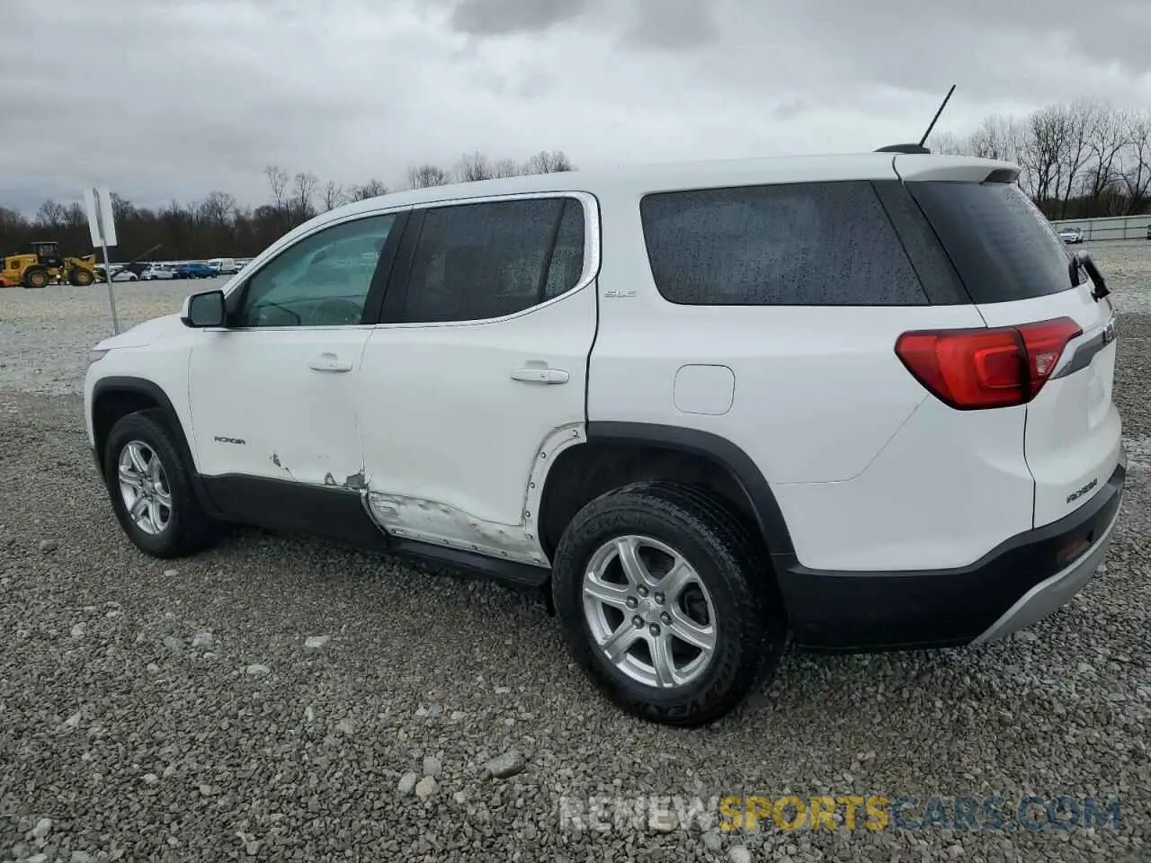 2 Photograph of a damaged car 1GKKNRLA1KZ228207 GMC ACADIA 2019