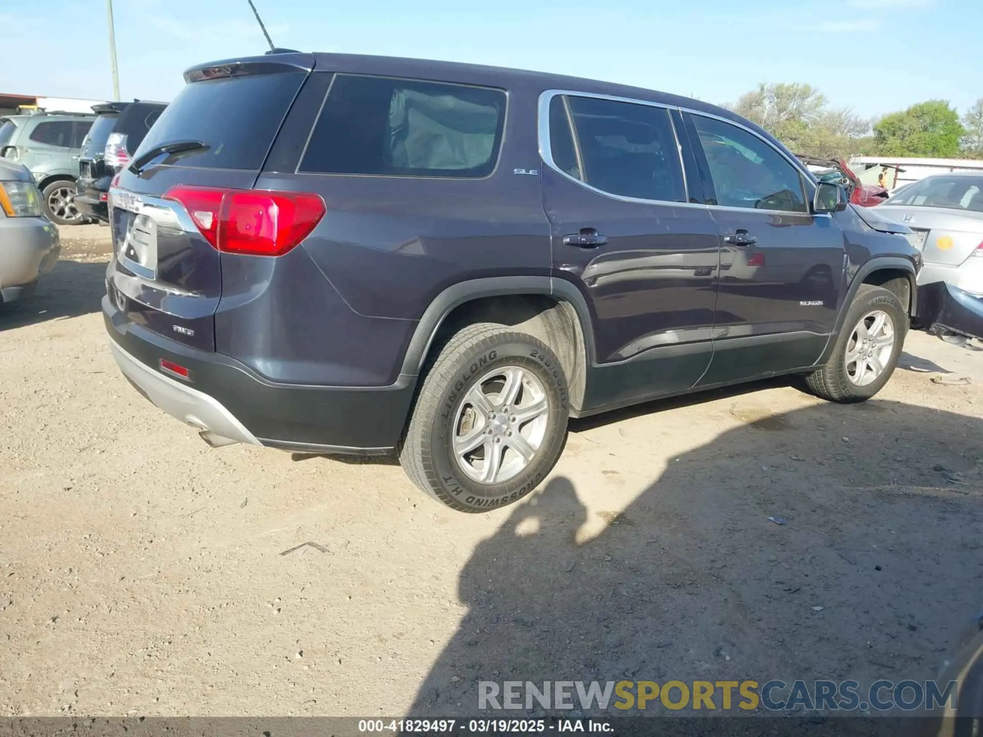 4 Photograph of a damaged car 1GKKNRLA1KZ254550 GMC ACADIA 2019