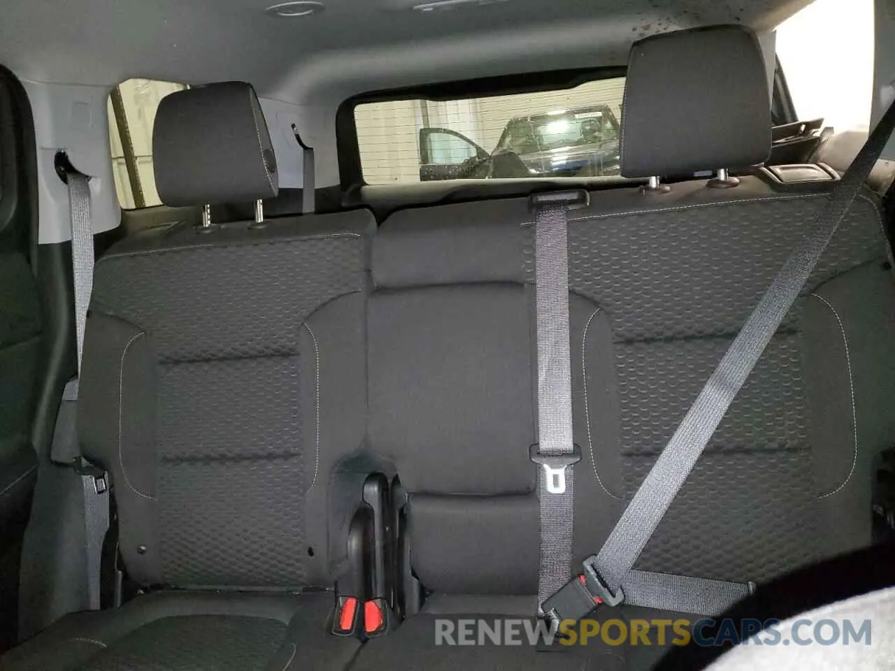 10 Photograph of a damaged car 1GKKNRLA2KZ234906 GMC ACADIA 2019