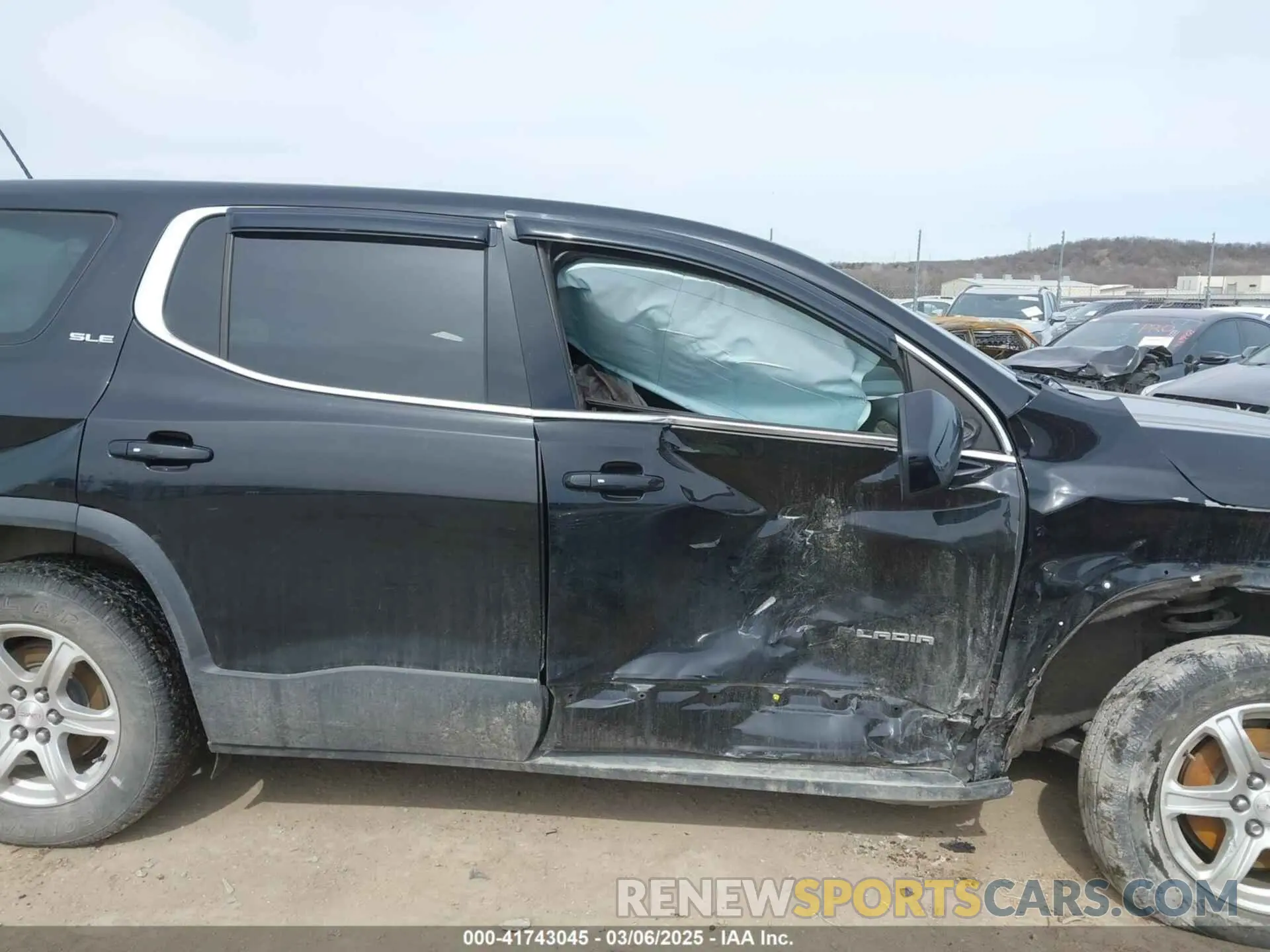 14 Photograph of a damaged car 1GKKNRLA3KZ244893 GMC ACADIA 2019