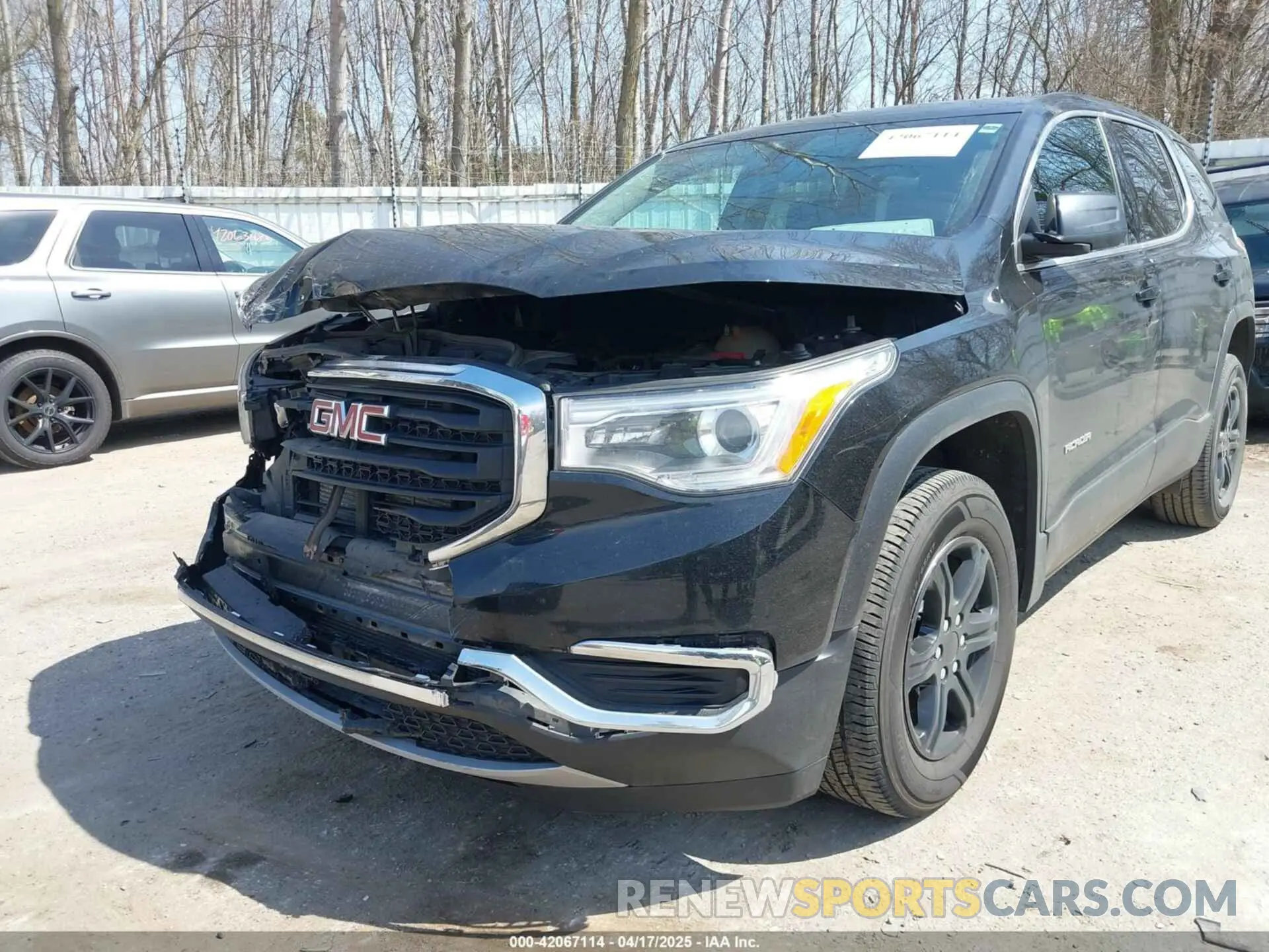 6 Photograph of a damaged car 1GKKNRLA4KZ148111 GMC ACADIA 2019