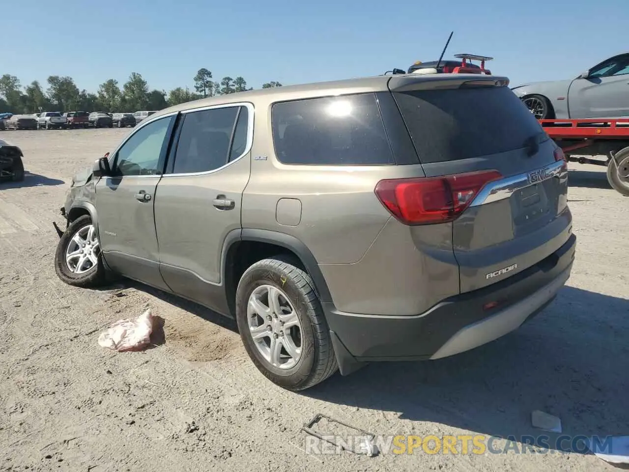 2 Photograph of a damaged car 1GKKNRLA4KZ194179 GMC ACADIA 2019