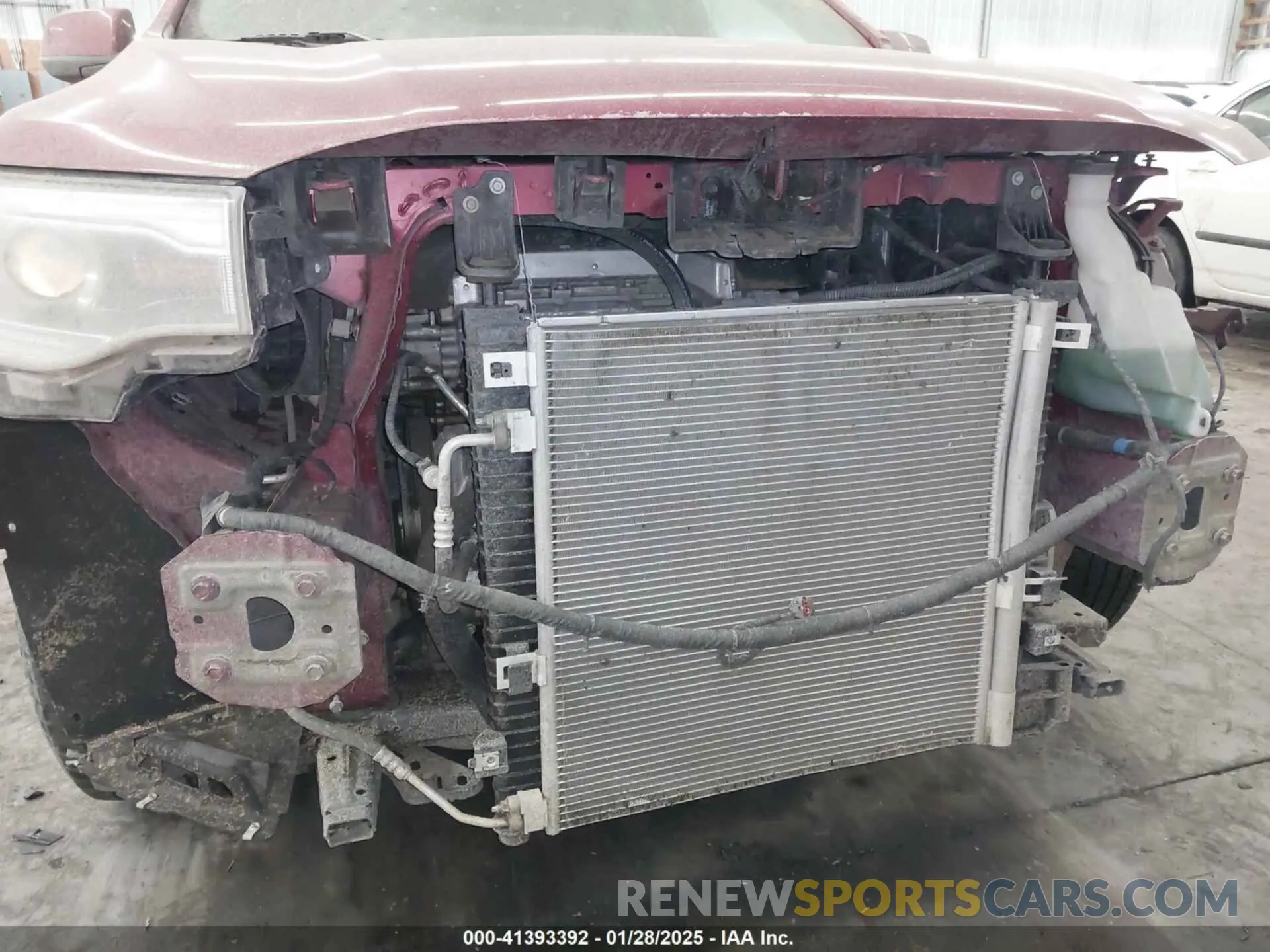 18 Photograph of a damaged car 1GKKNRLA6KZ247285 GMC ACADIA 2019