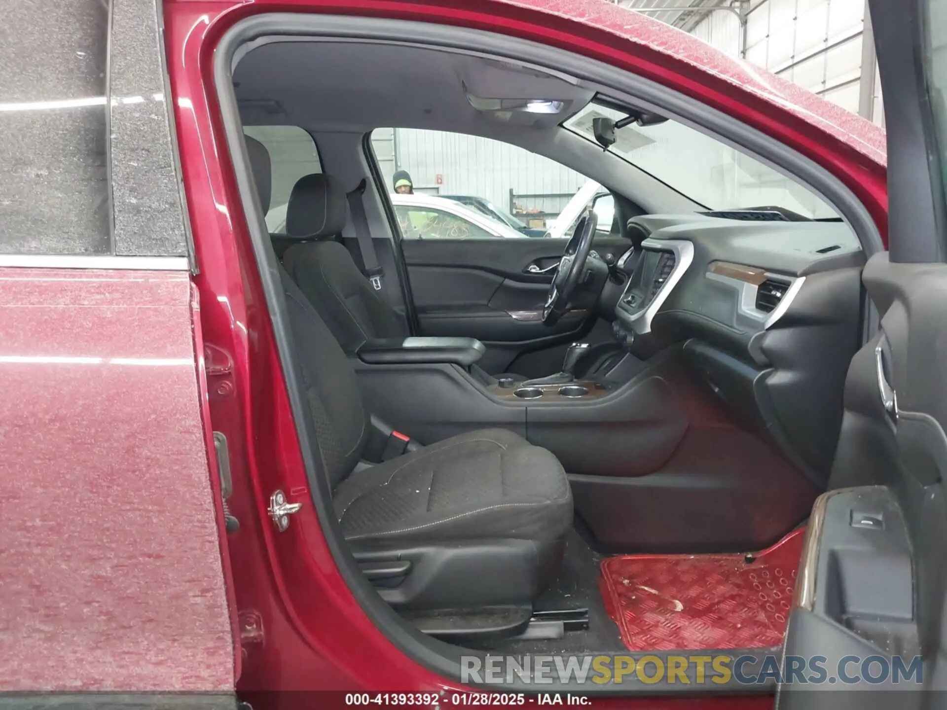 5 Photograph of a damaged car 1GKKNRLA6KZ247285 GMC ACADIA 2019