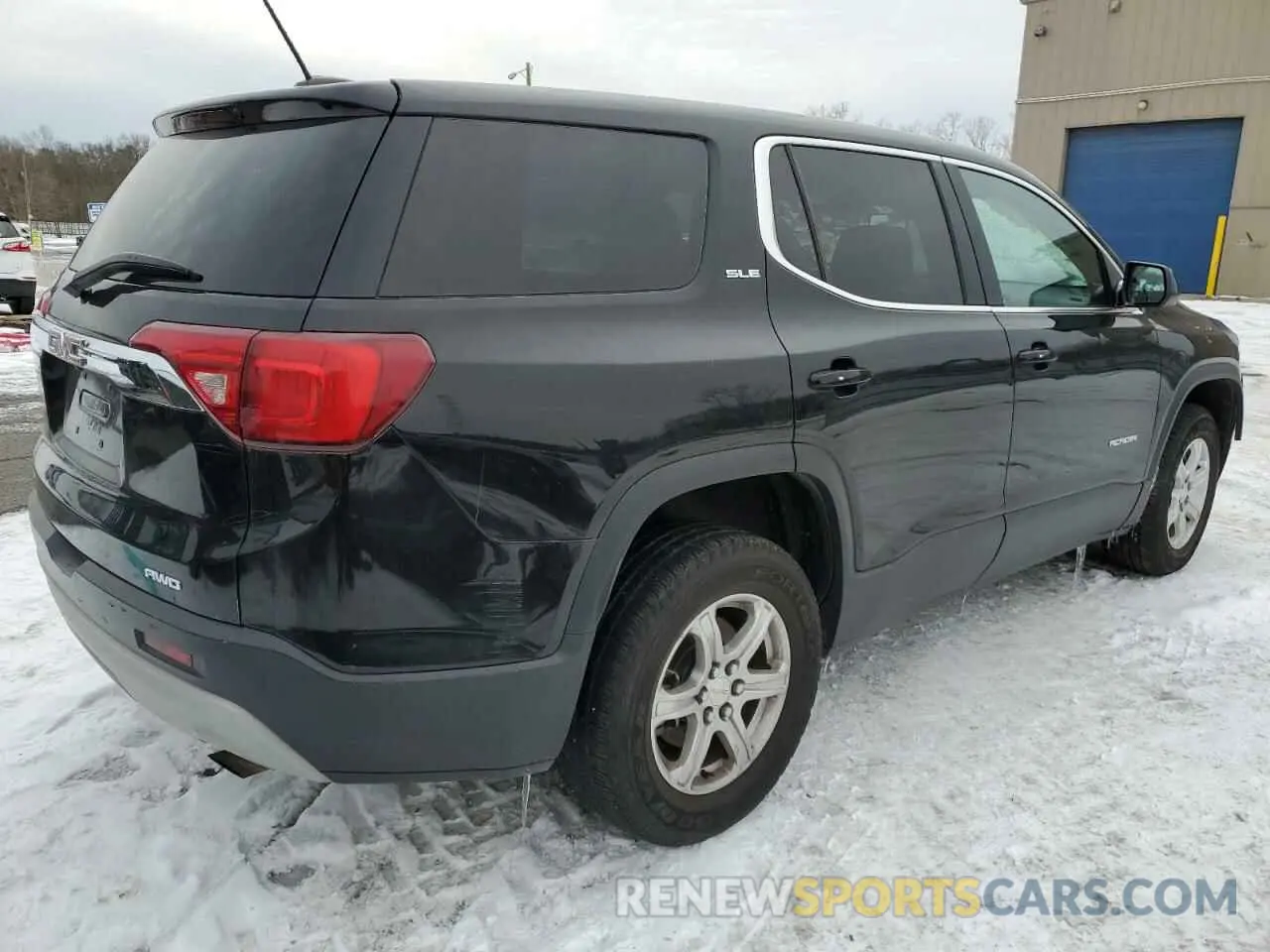 3 Photograph of a damaged car 1GKKNRLA8KZ229726 GMC ACADIA 2019