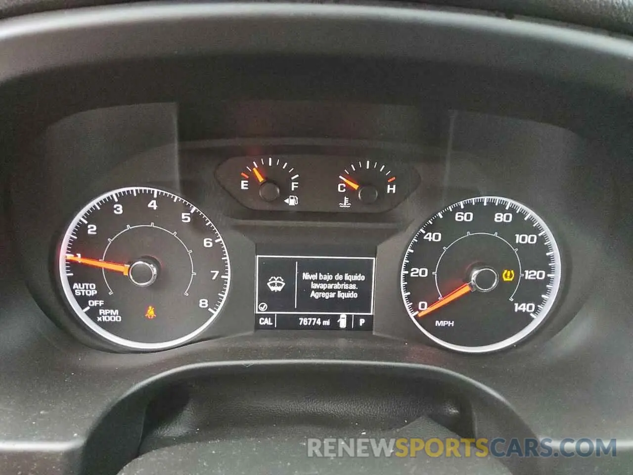 9 Photograph of a damaged car 1GKKNRLA8KZ229726 GMC ACADIA 2019