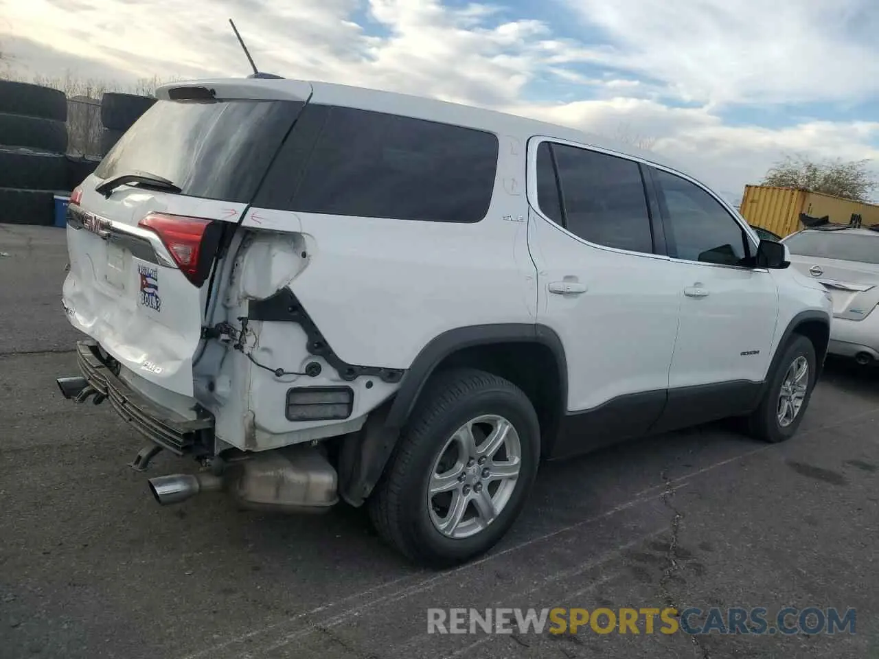 3 Photograph of a damaged car 1GKKNRLS0KZ193443 GMC ACADIA 2019