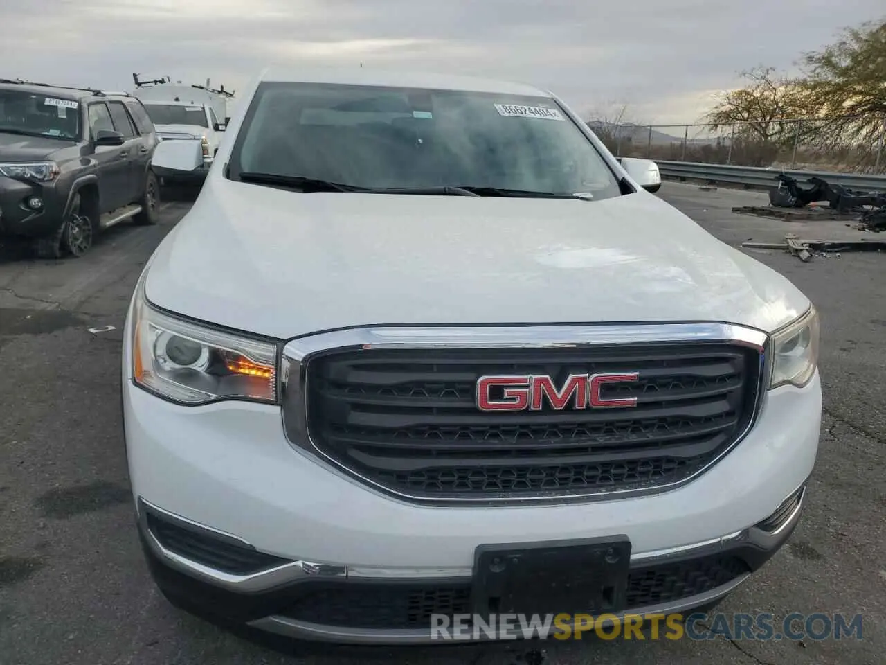 5 Photograph of a damaged car 1GKKNRLS0KZ193443 GMC ACADIA 2019