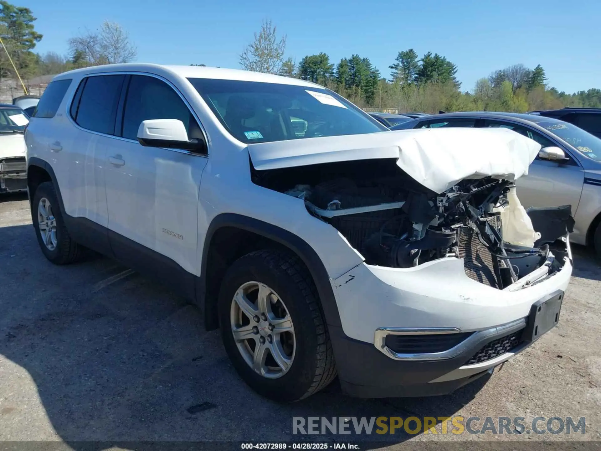 1 Photograph of a damaged car 1GKKNRLS8KZ122927 GMC ACADIA 2019