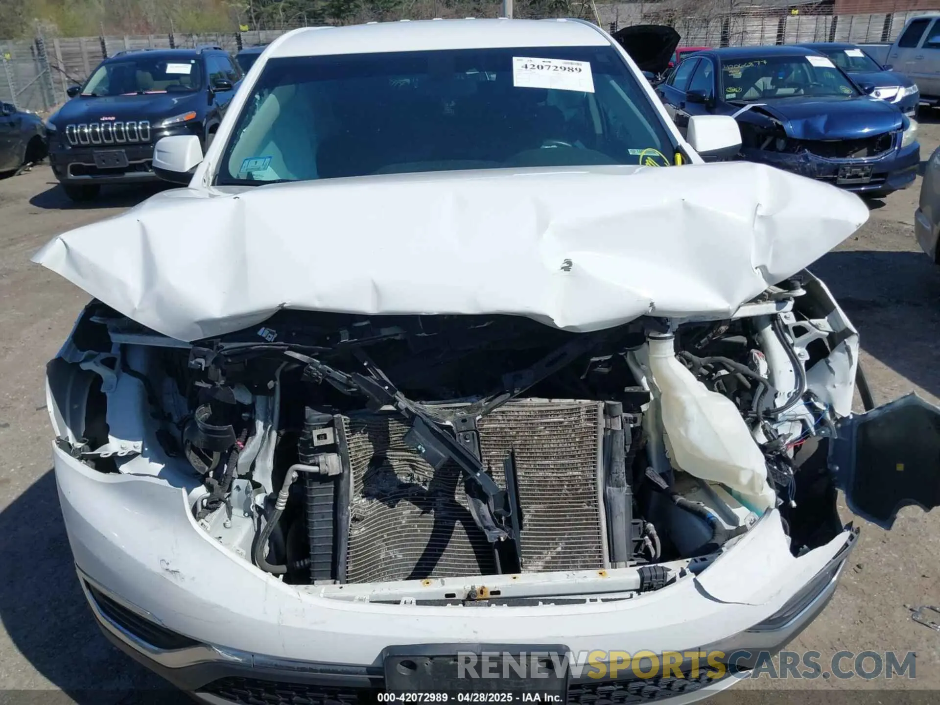 13 Photograph of a damaged car 1GKKNRLS8KZ122927 GMC ACADIA 2019