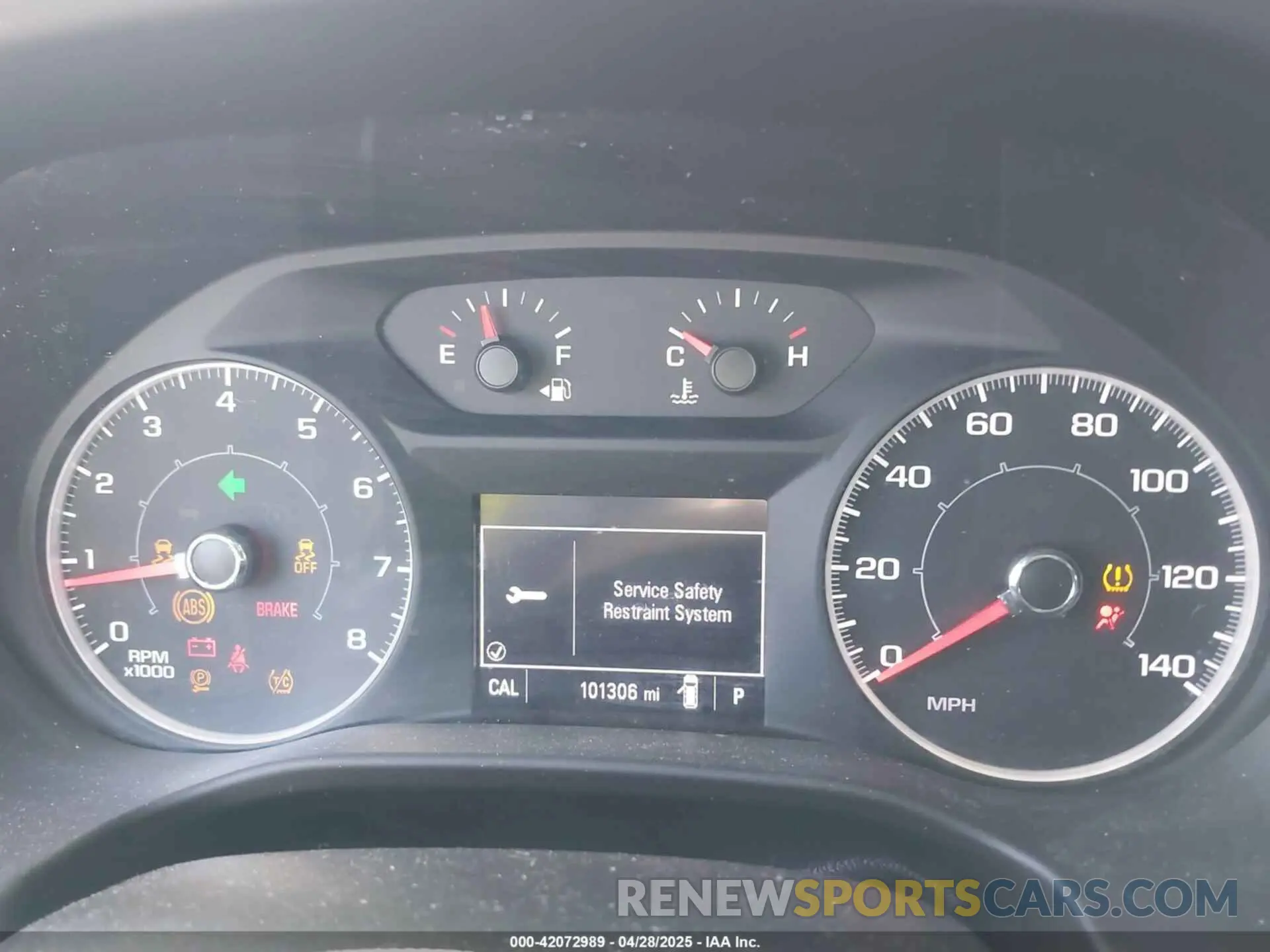 7 Photograph of a damaged car 1GKKNRLS8KZ122927 GMC ACADIA 2019