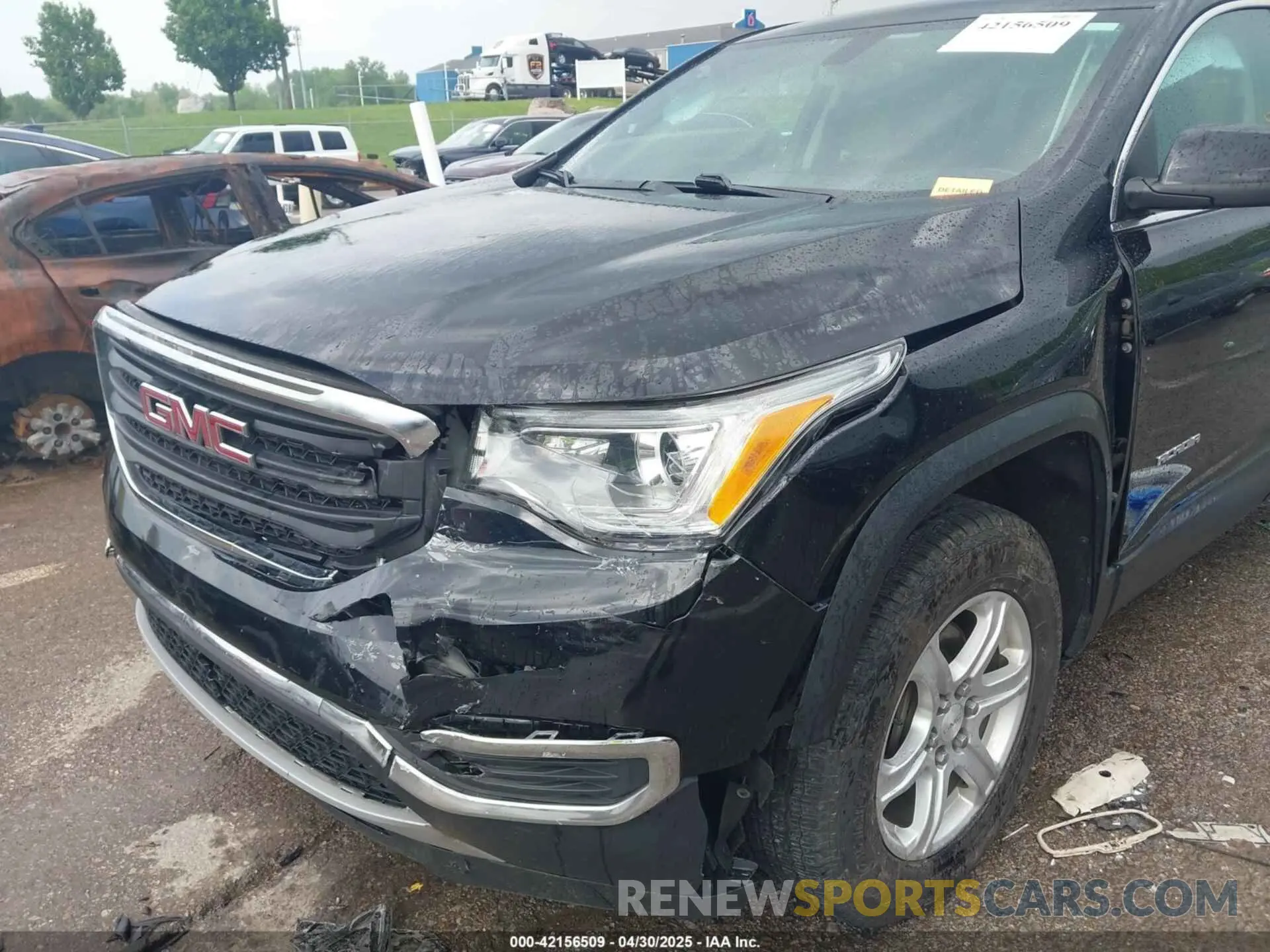 6 Photograph of a damaged car 1GKKNRLSXKZ147795 GMC ACADIA 2019