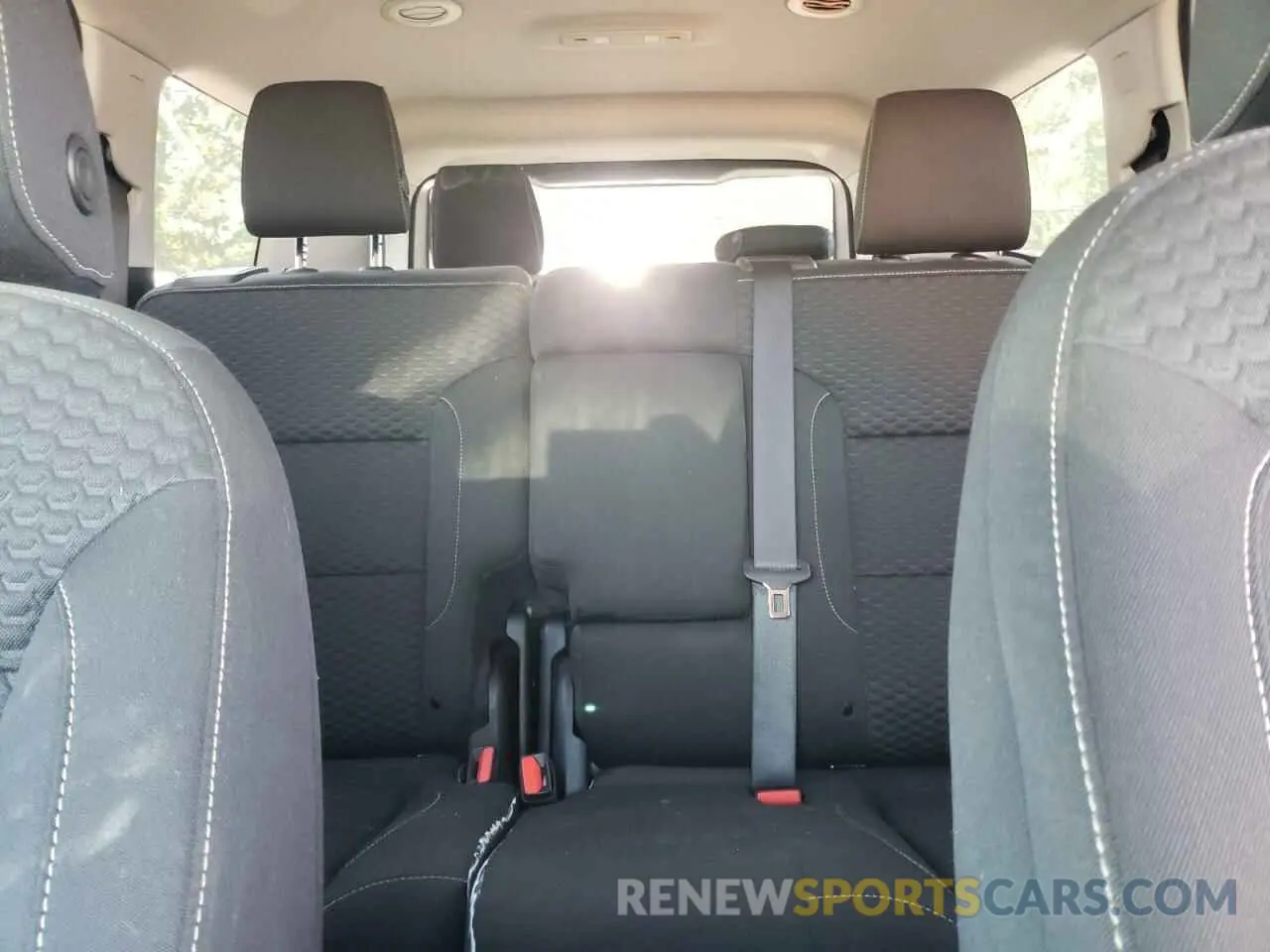 10 Photograph of a damaged car 1GKKNRLSXKZ225797 GMC ACADIA 2019