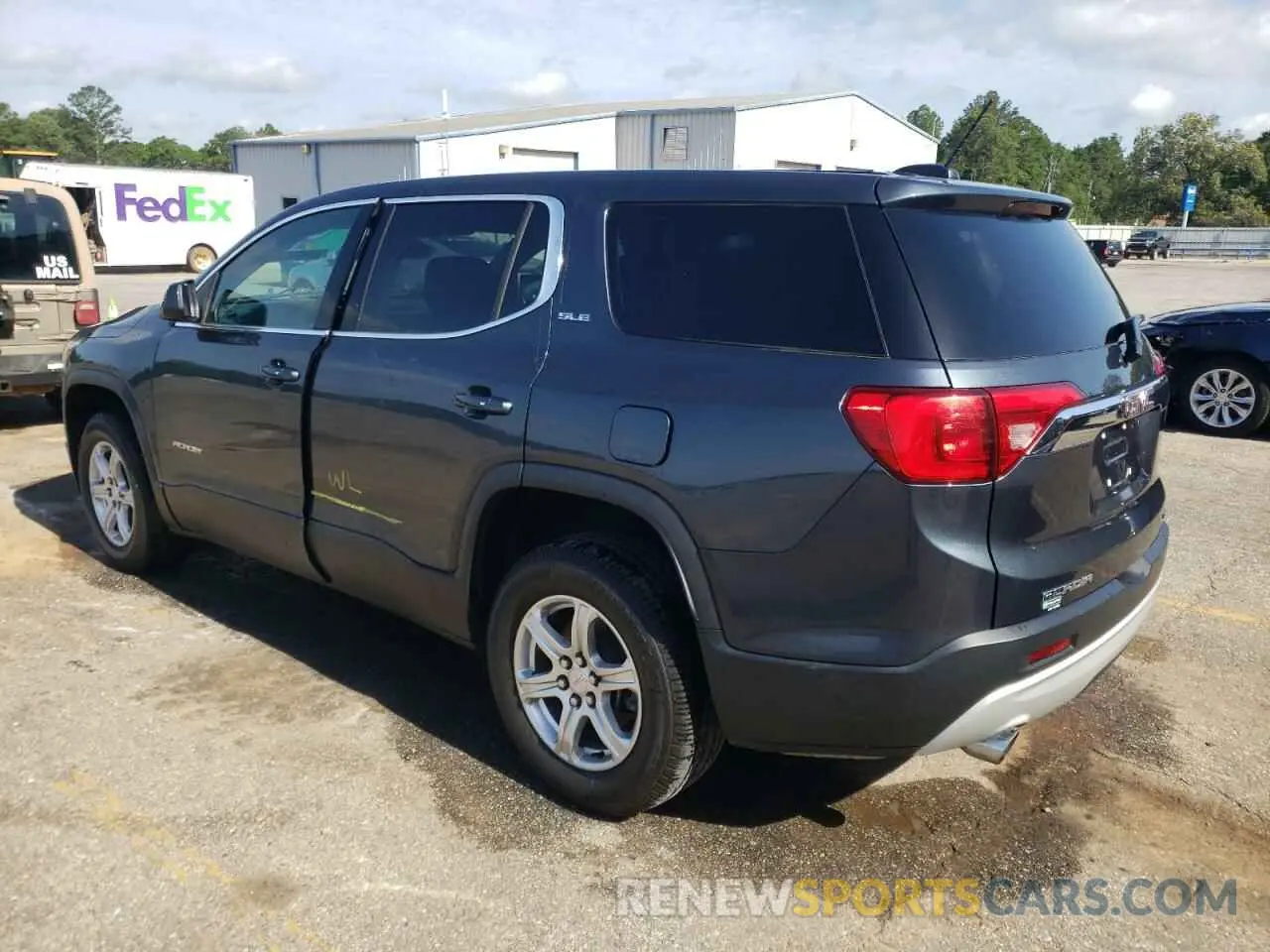 2 Photograph of a damaged car 1GKKNRLSXKZ225797 GMC ACADIA 2019