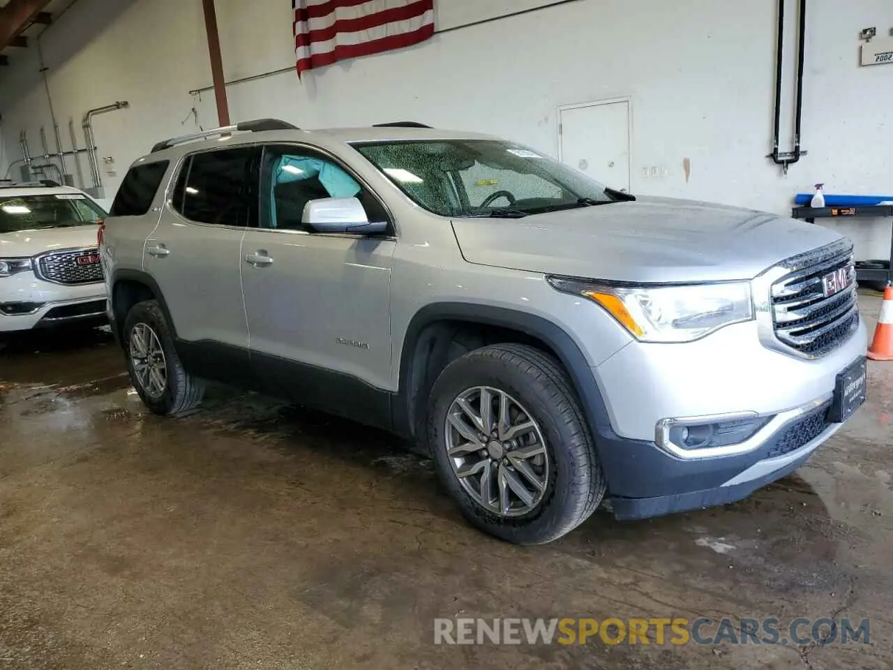 4 Photograph of a damaged car 1GKKNSLA2KZ252782 GMC ACADIA 2019