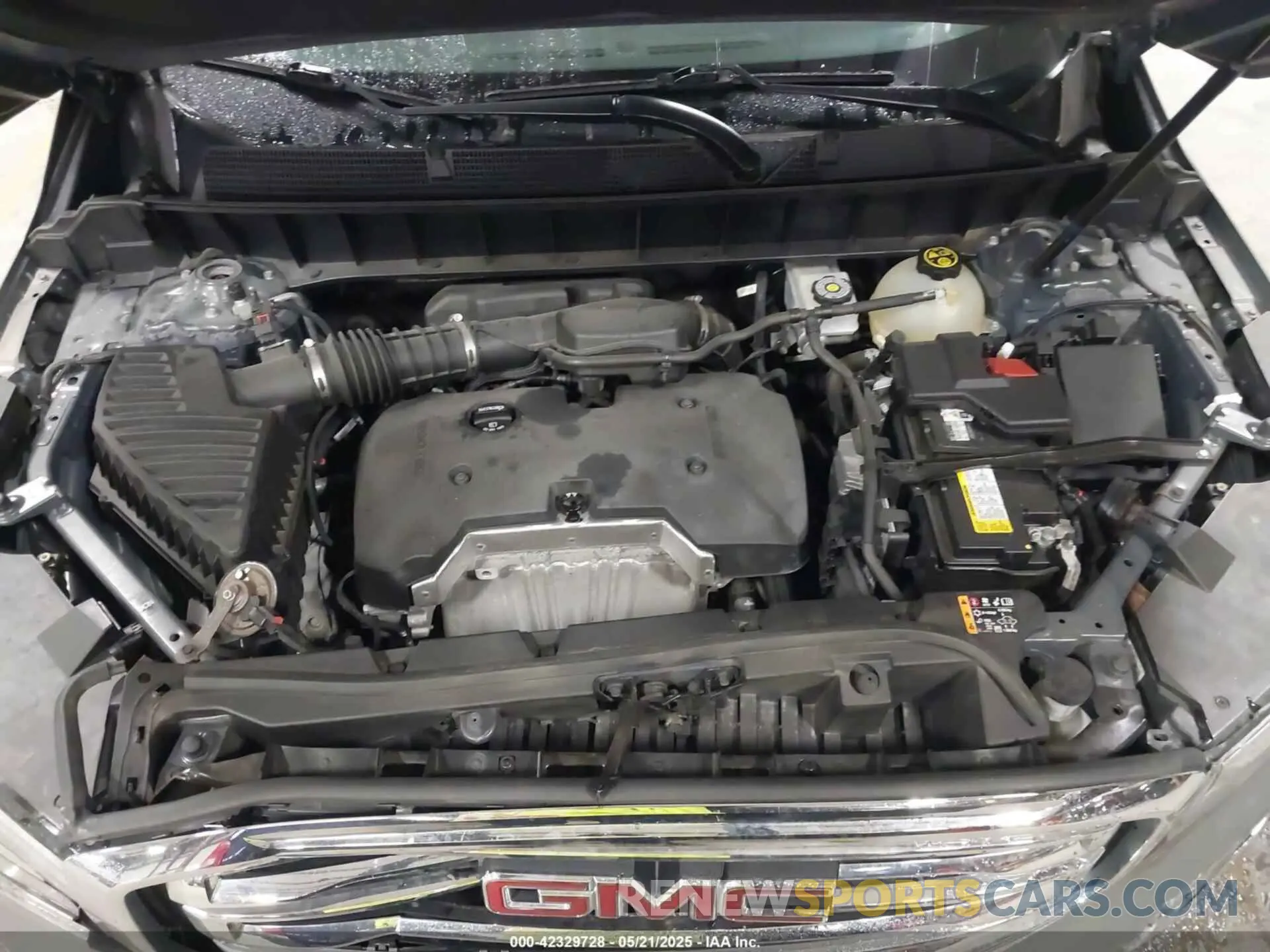 10 Photograph of a damaged car 1GKKNSLA4KZ264772 GMC ACADIA 2019