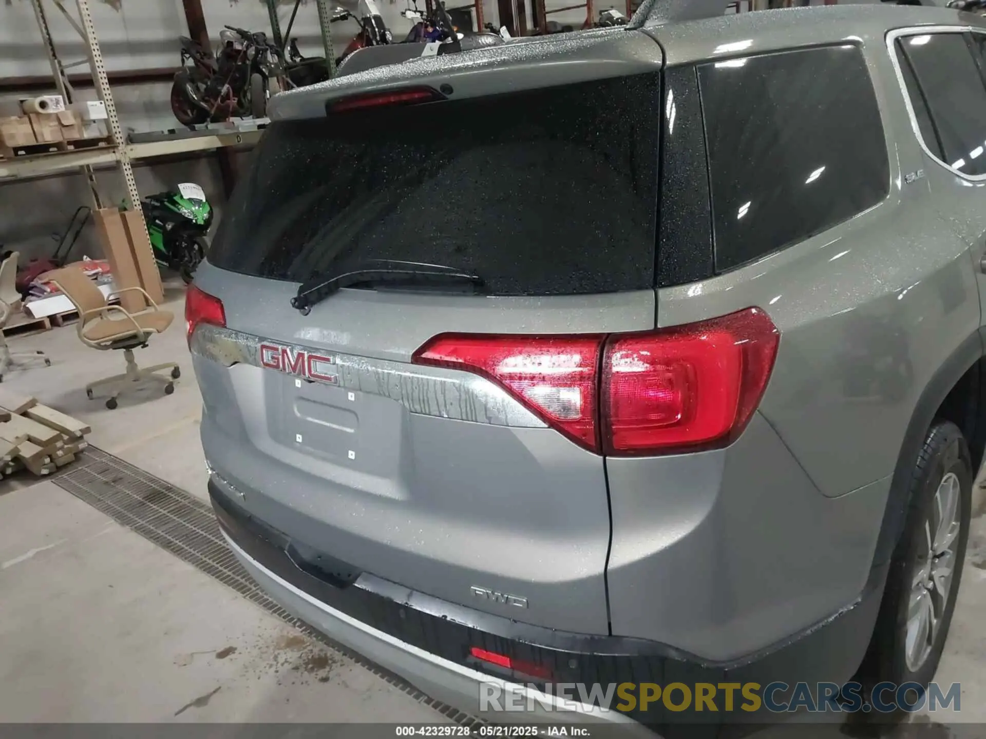 16 Photograph of a damaged car 1GKKNSLA4KZ264772 GMC ACADIA 2019