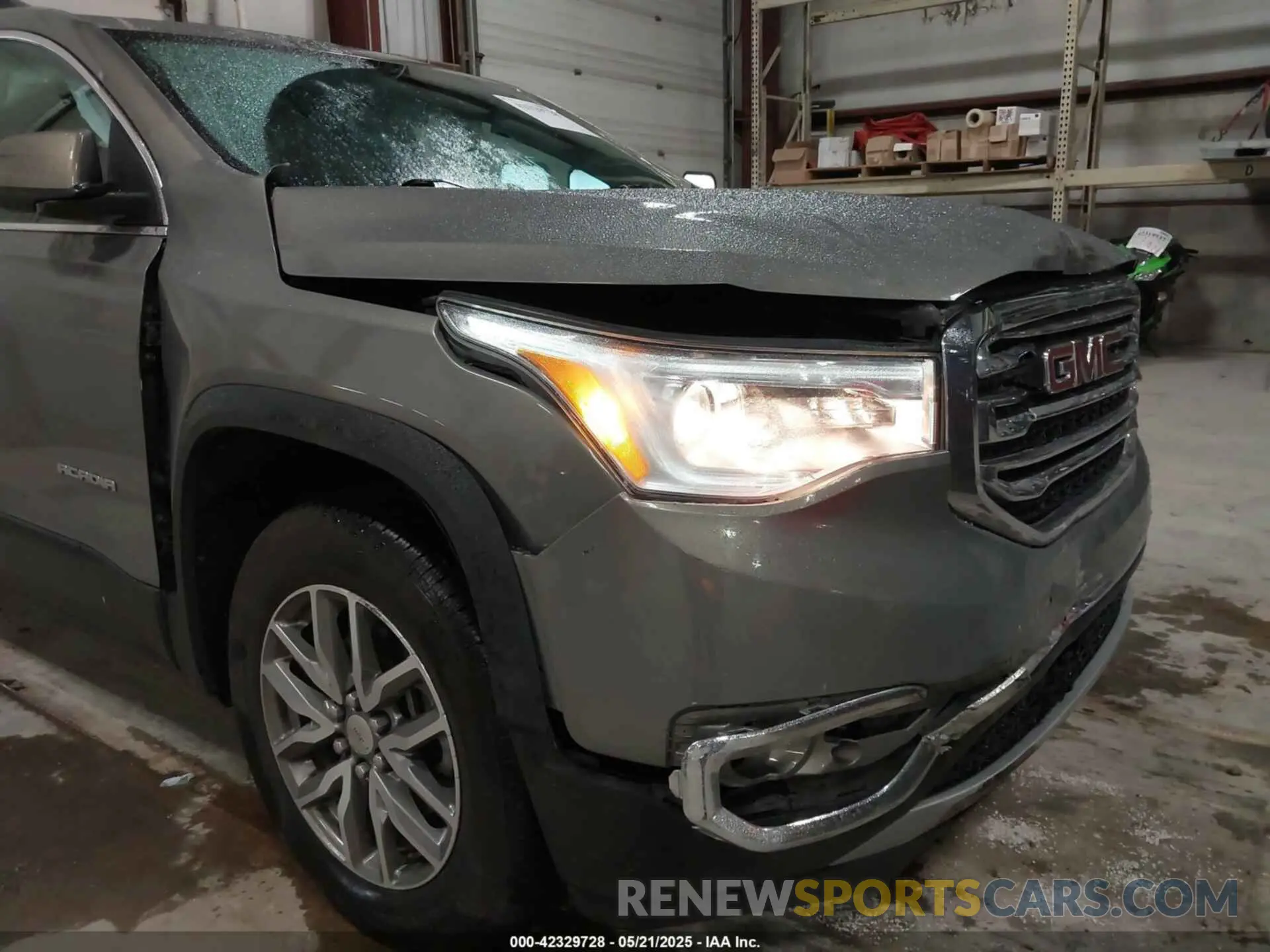 18 Photograph of a damaged car 1GKKNSLA4KZ264772 GMC ACADIA 2019