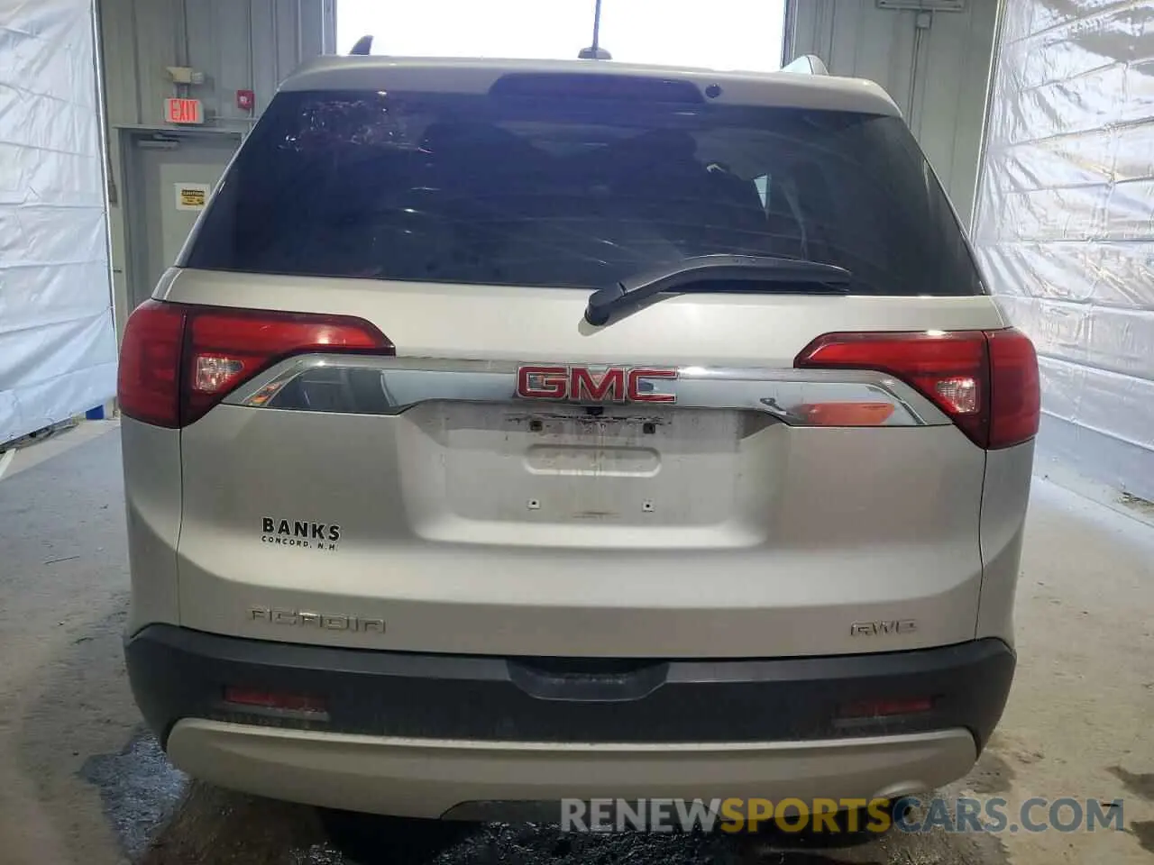 6 Photograph of a damaged car 1GKKNSLA7KZ285955 GMC ACADIA 2019