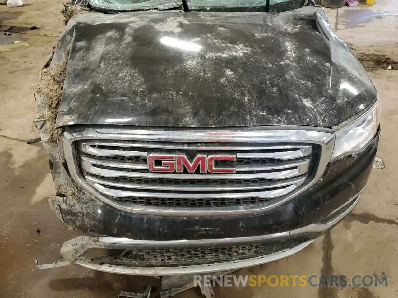 12 Photograph of a damaged car 1GKKNSLA8KZ280540 GMC ACADIA 2019