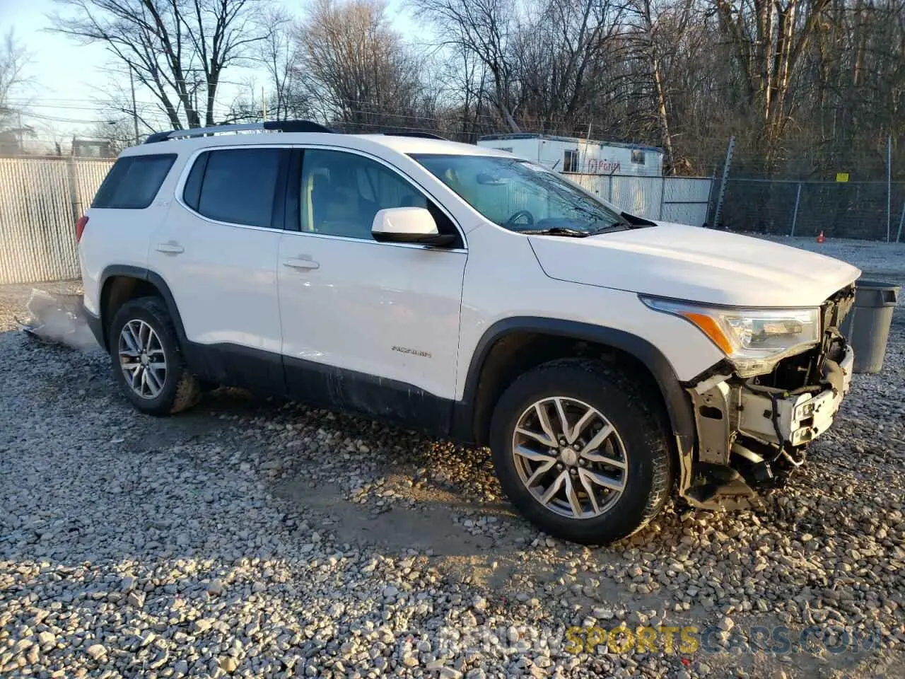 4 Photograph of a damaged car 1GKKNSLAXKZ127318 GMC ACADIA 2019