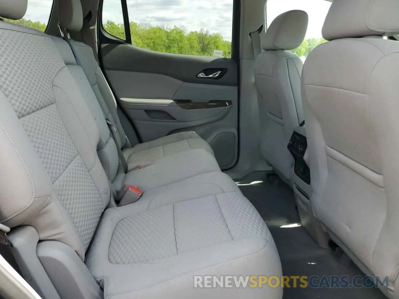 11 Photograph of a damaged car 1GKKNSLS0KZ163253 GMC ACADIA 2019