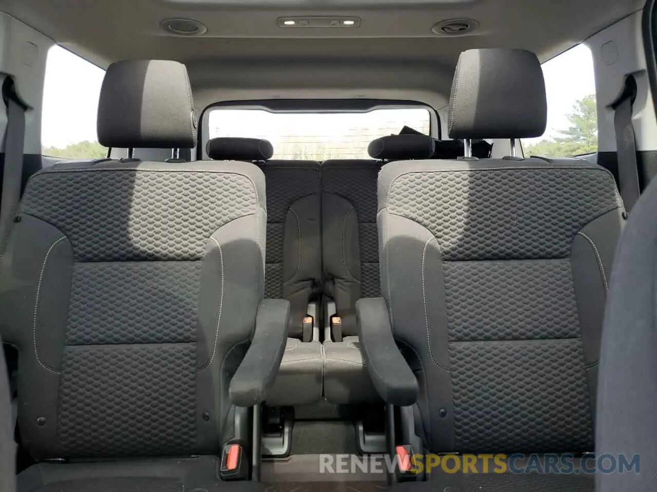 10 Photograph of a damaged car 1GKKNSLS0KZ240722 GMC ACADIA 2019