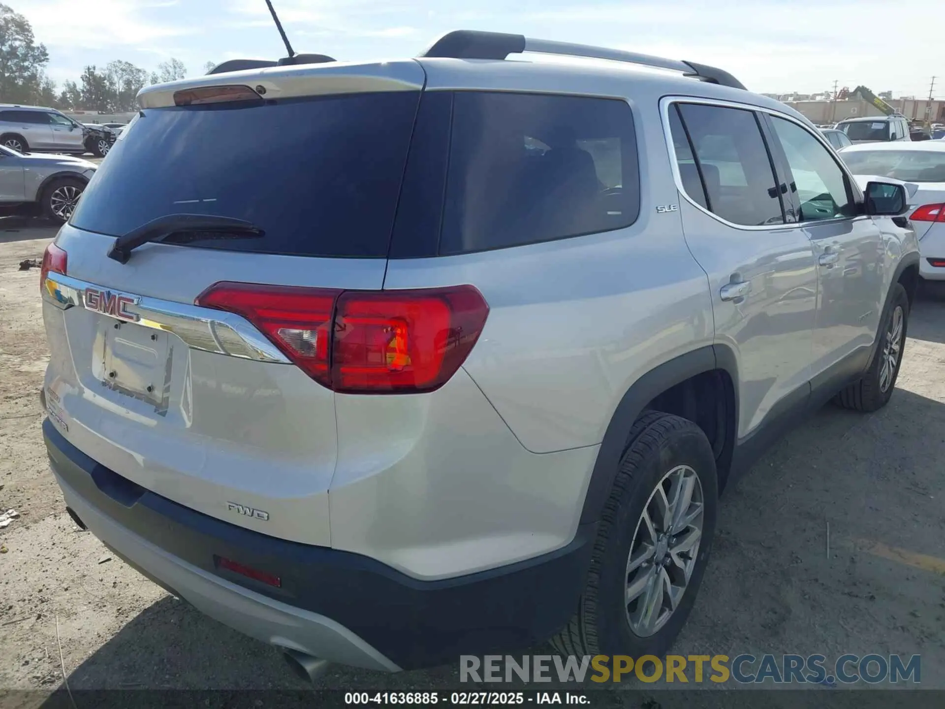 4 Photograph of a damaged car 1GKKNSLS1KZ140788 GMC ACADIA 2019
