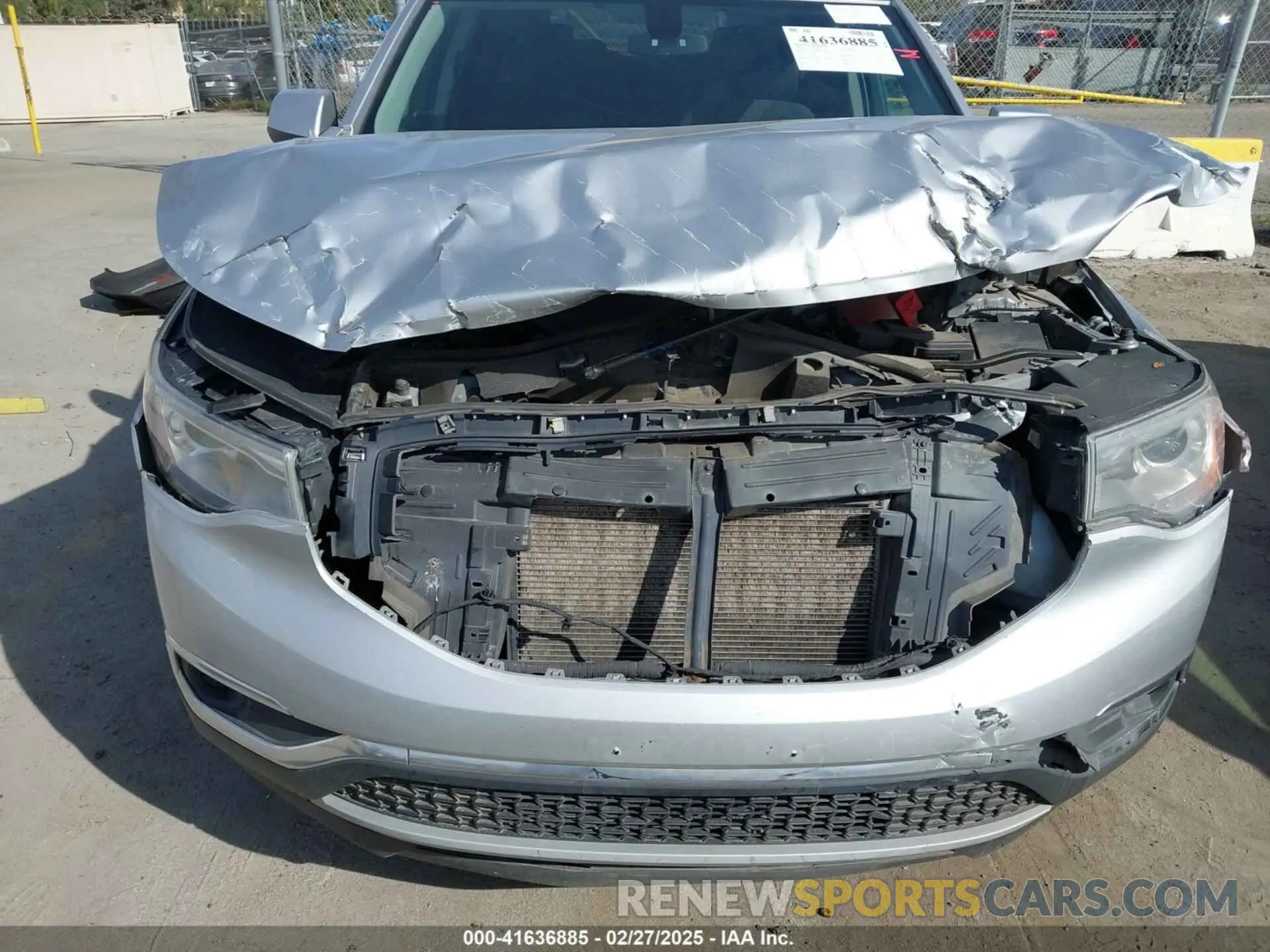 6 Photograph of a damaged car 1GKKNSLS1KZ140788 GMC ACADIA 2019
